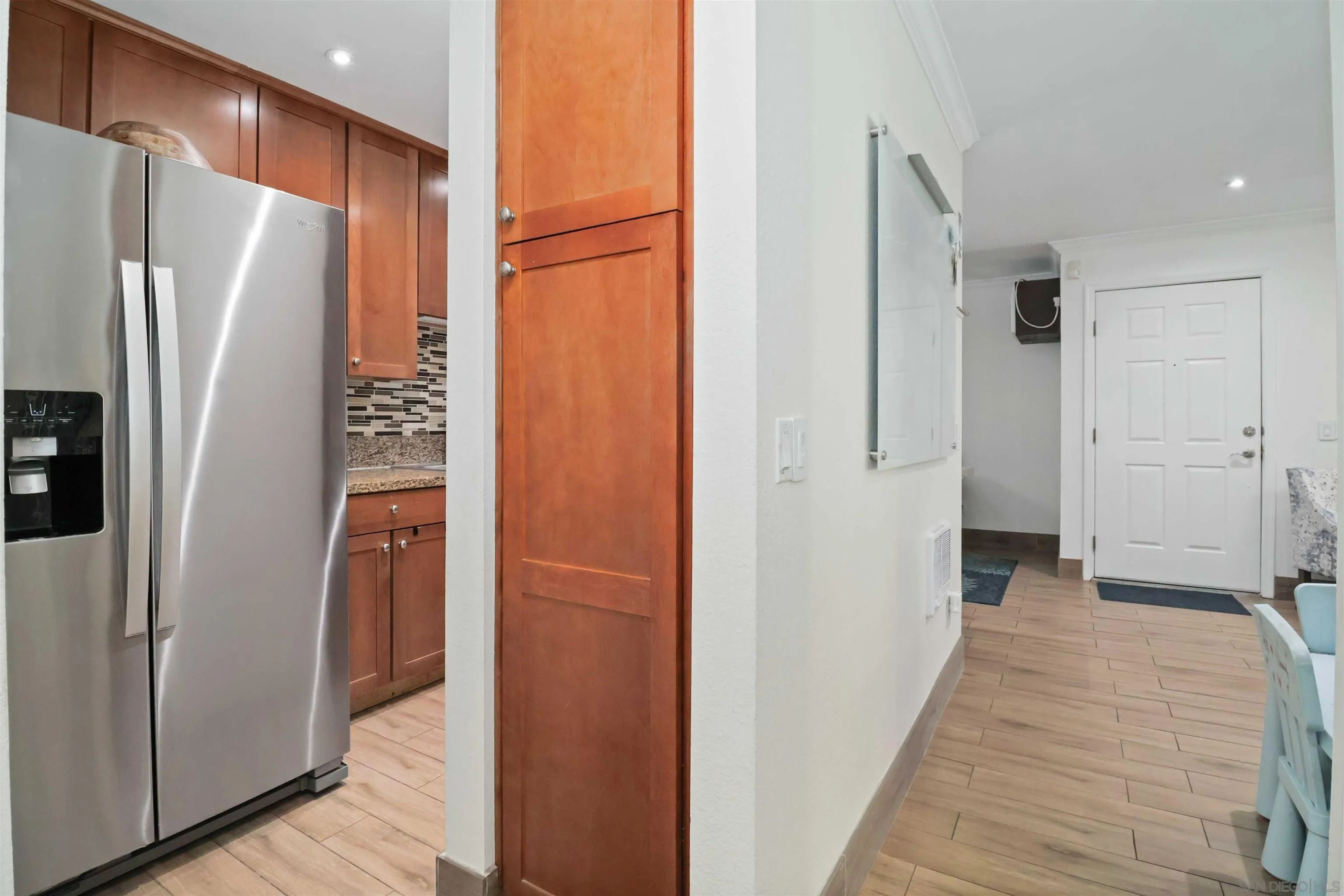 Photo #12: 250035519 Listing: Photo #12