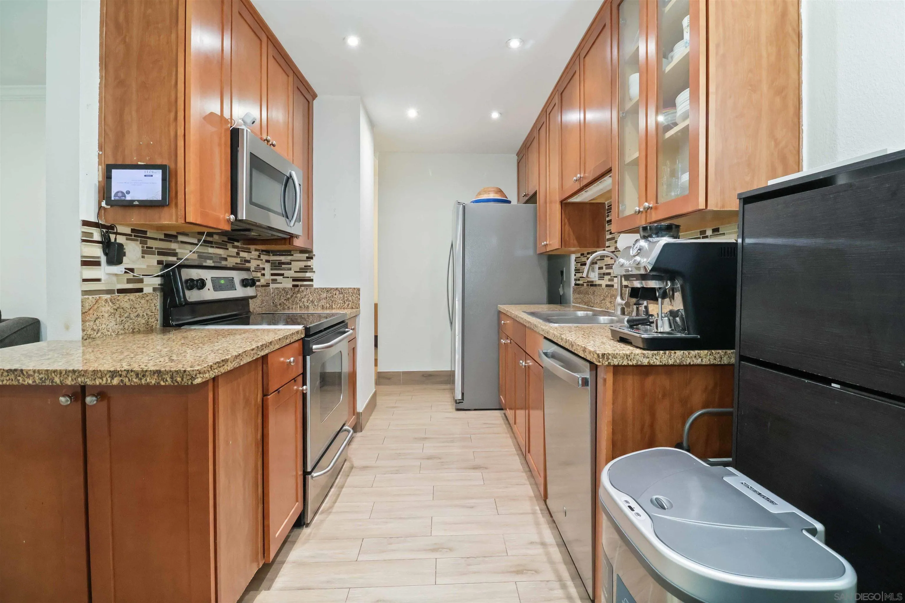 Photo #9: 250035519 Listing: Photo #9