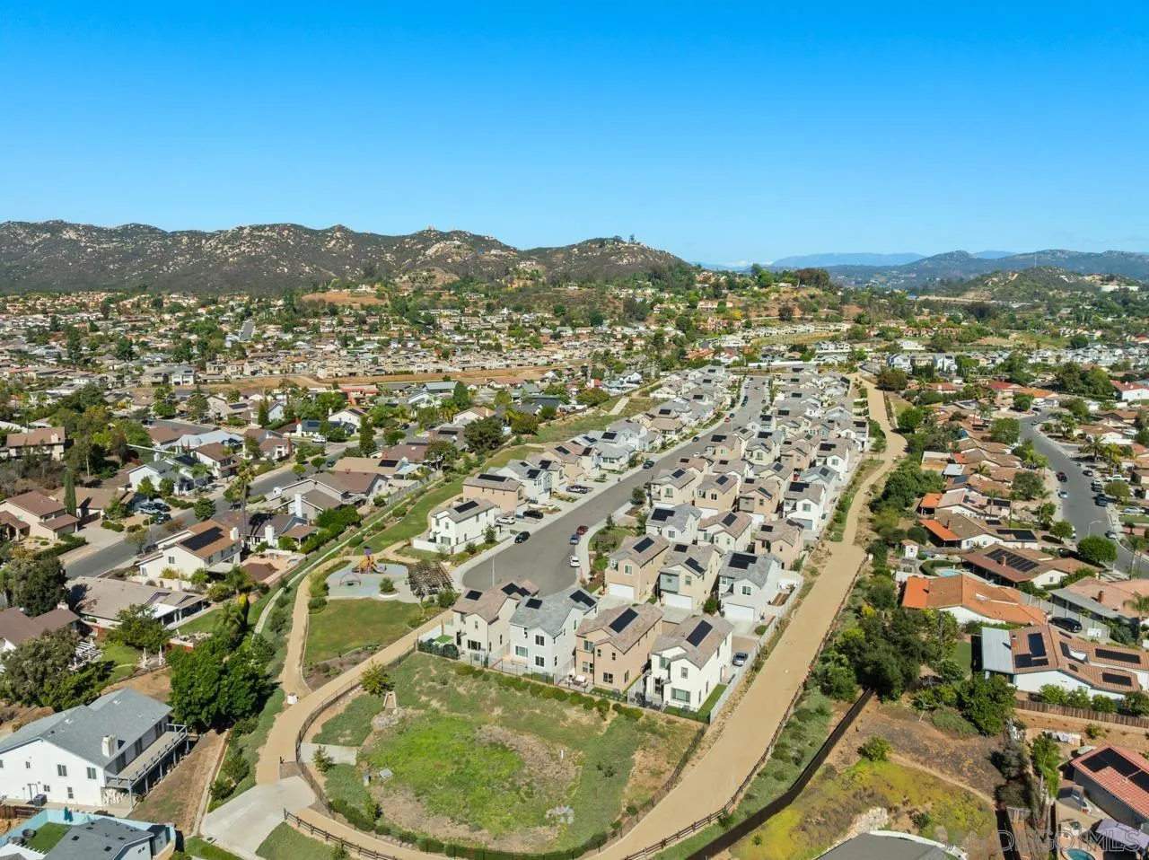 https://cdn.realtyfeed.com/cdn/127/250035531/0c1099a9c67b0d5b55b2e3773b82e334.webp