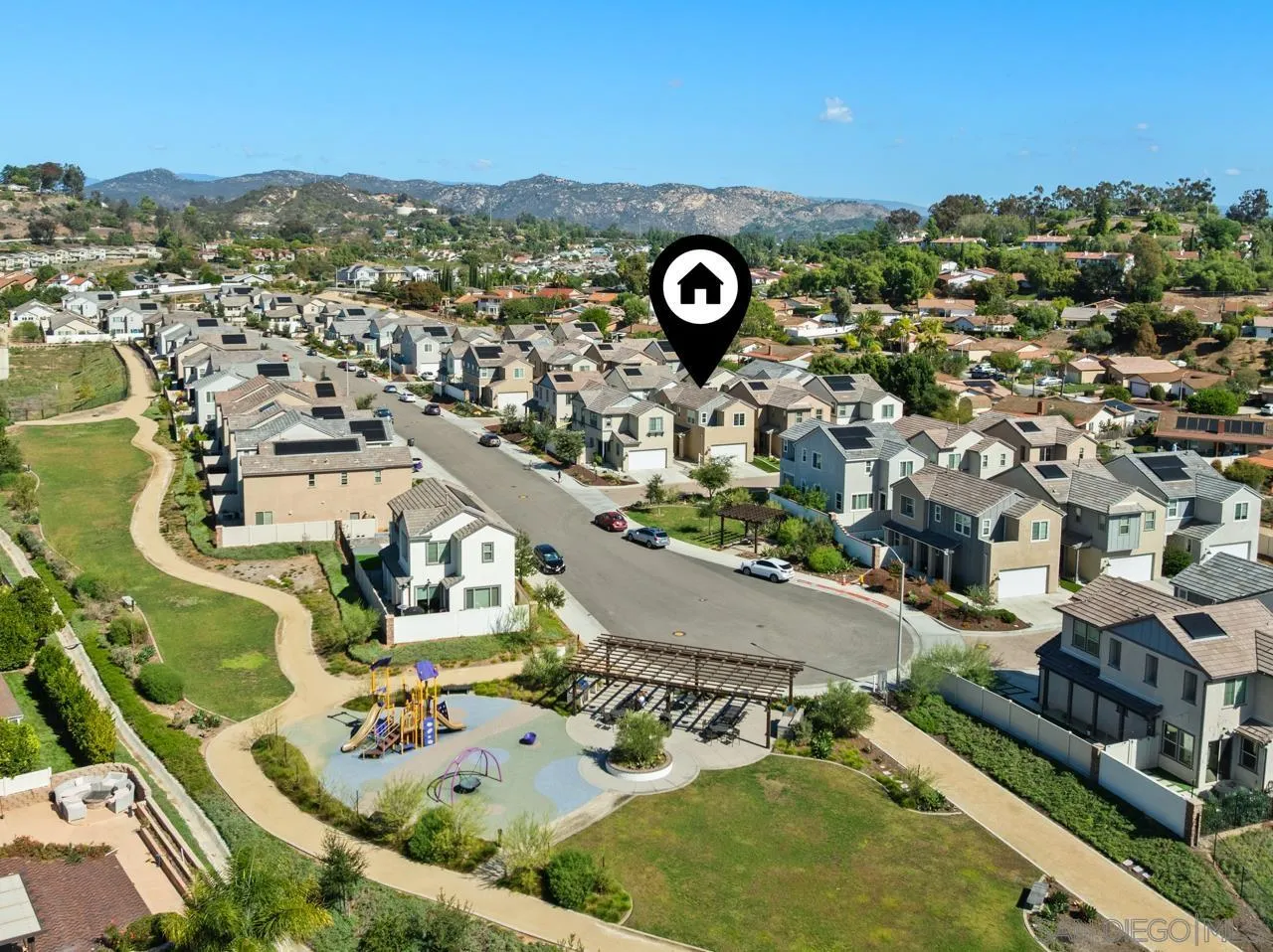 https://cdn.realtyfeed.com/cdn/127/250035531/0fac5a269d3417b83efaaf495f4049e0.webp