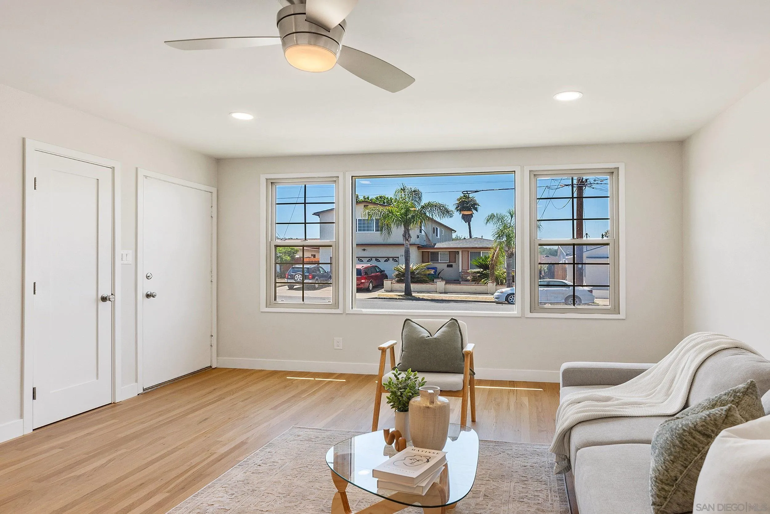 https://cdn.realtyfeed.com/cdn/127/250035541/f07cec20c595787371f83c58f99a953c.webp