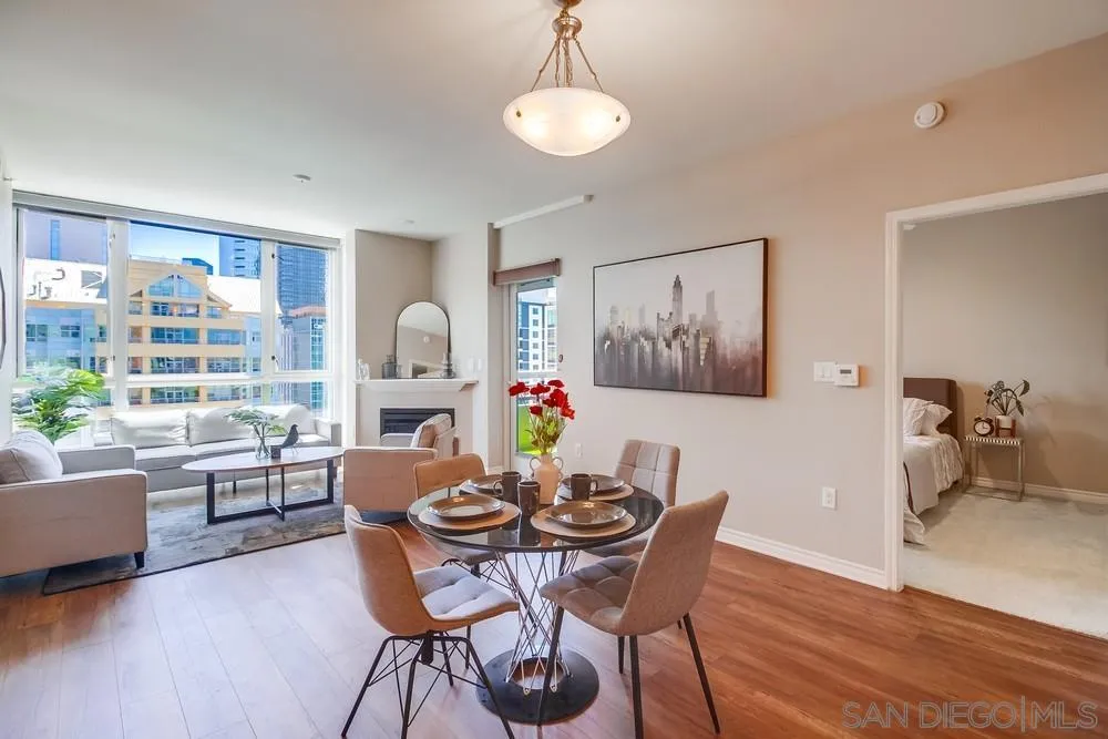Photo #2: 250035543 Listing 
