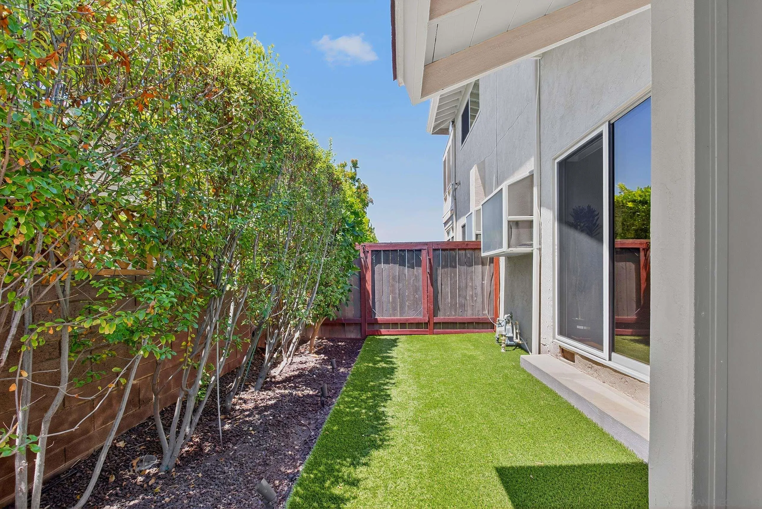 https://cdn.realtyfeed.com/cdn/127/250035547/2bcf854929f5d33130e0d409e5e8de1d.webp