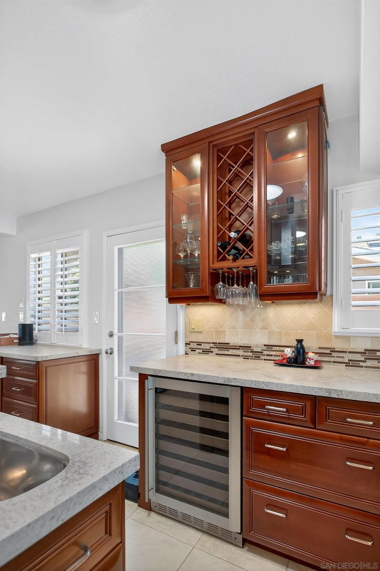 https://cdn.realtyfeed.com/cdn/127/250035547/4e973b489e162bfb7cd599353b02afee.webp