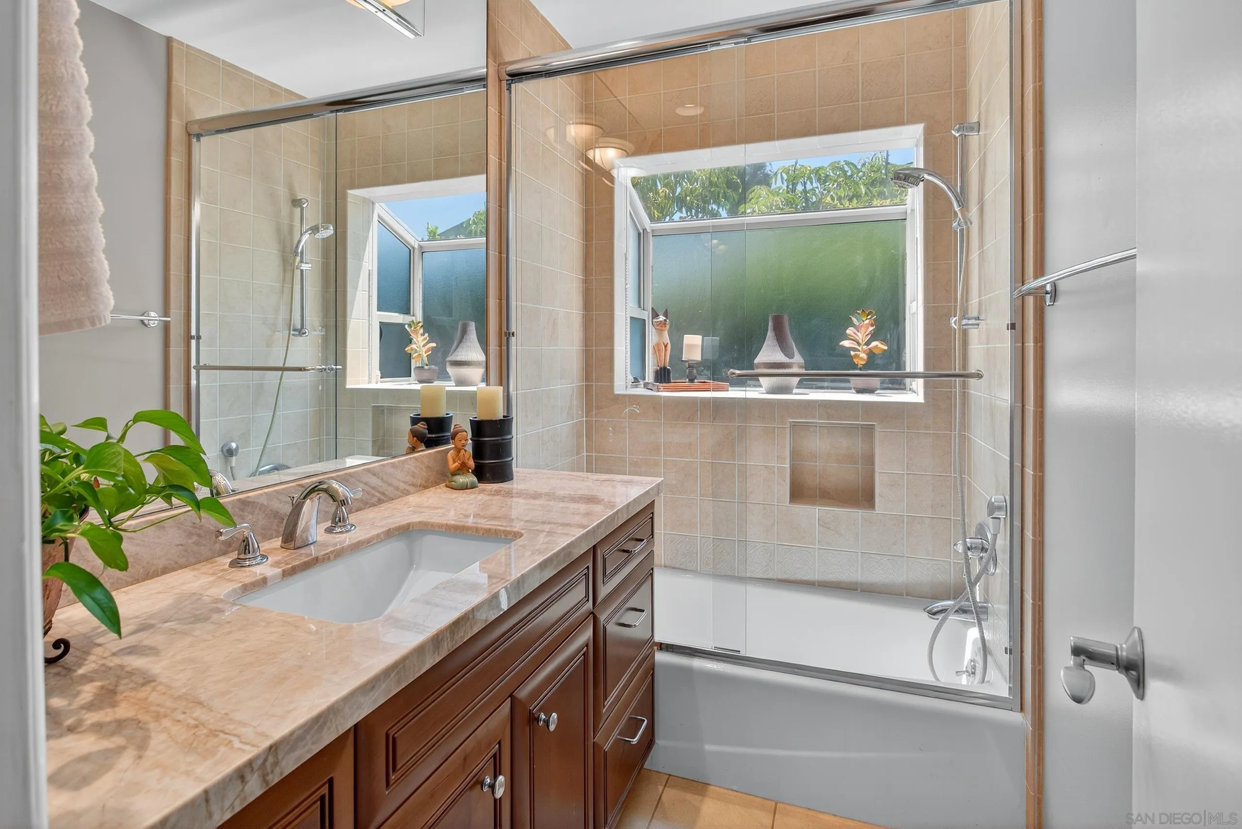 https://cdn.realtyfeed.com/cdn/127/250035547/5287b90206fabd167b709ba822e65701.webp