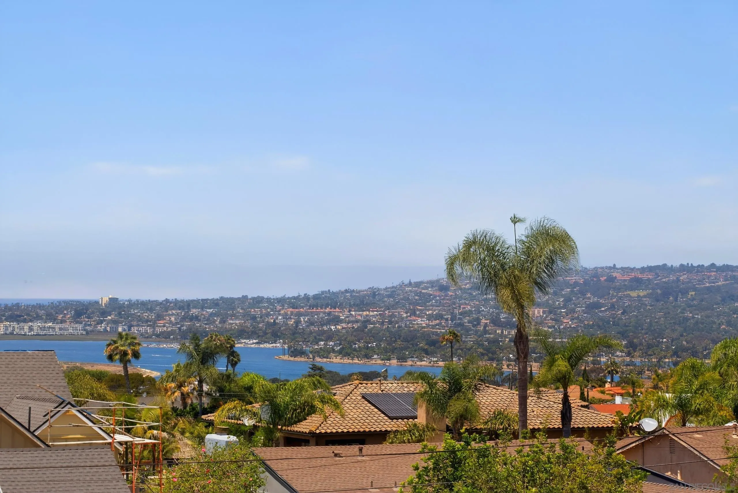 https://cdn.realtyfeed.com/cdn/127/250035547/5dfdb9d3e1f2f923c7716b42141fa03a.webp