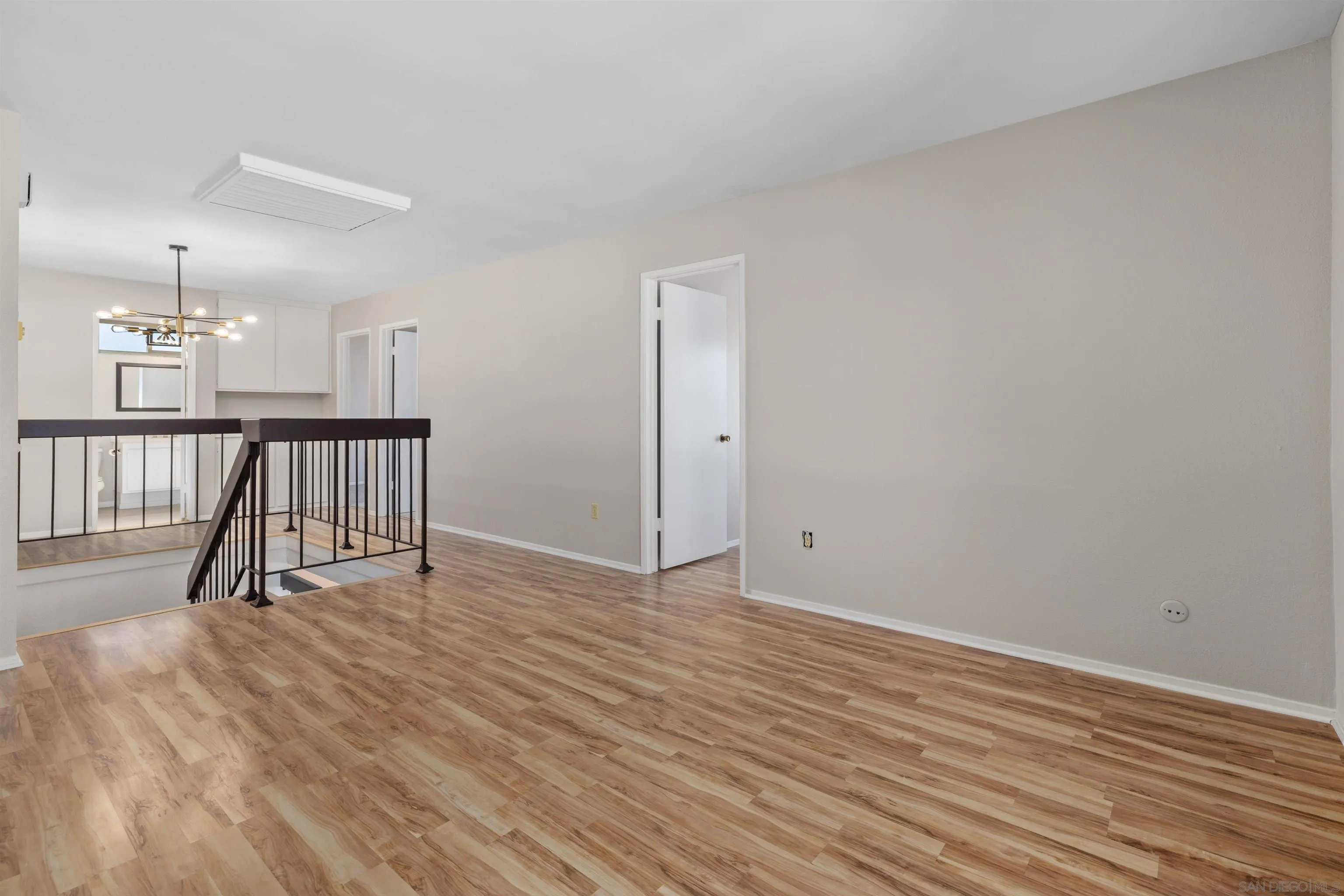 https://cdn.realtyfeed.com/cdn/127/250035548/0096667c35cdaf41112f9e23439b7a7c.webp