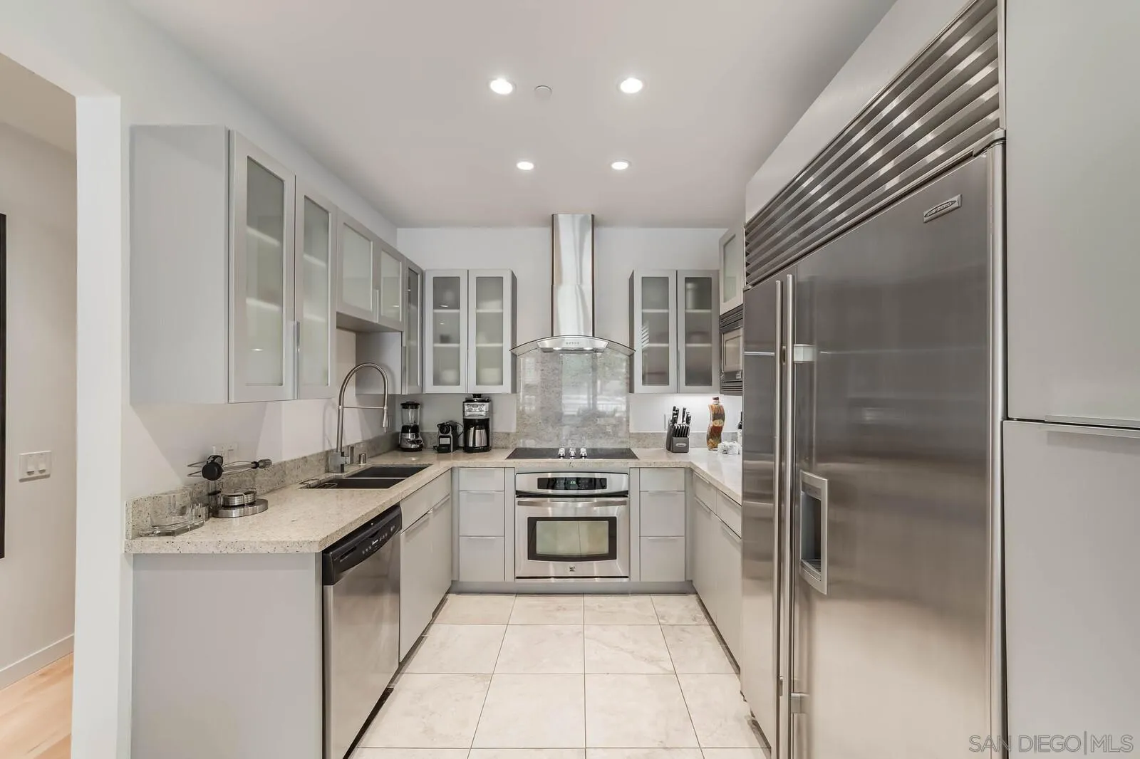 Photo #5: 250035558 Listing 