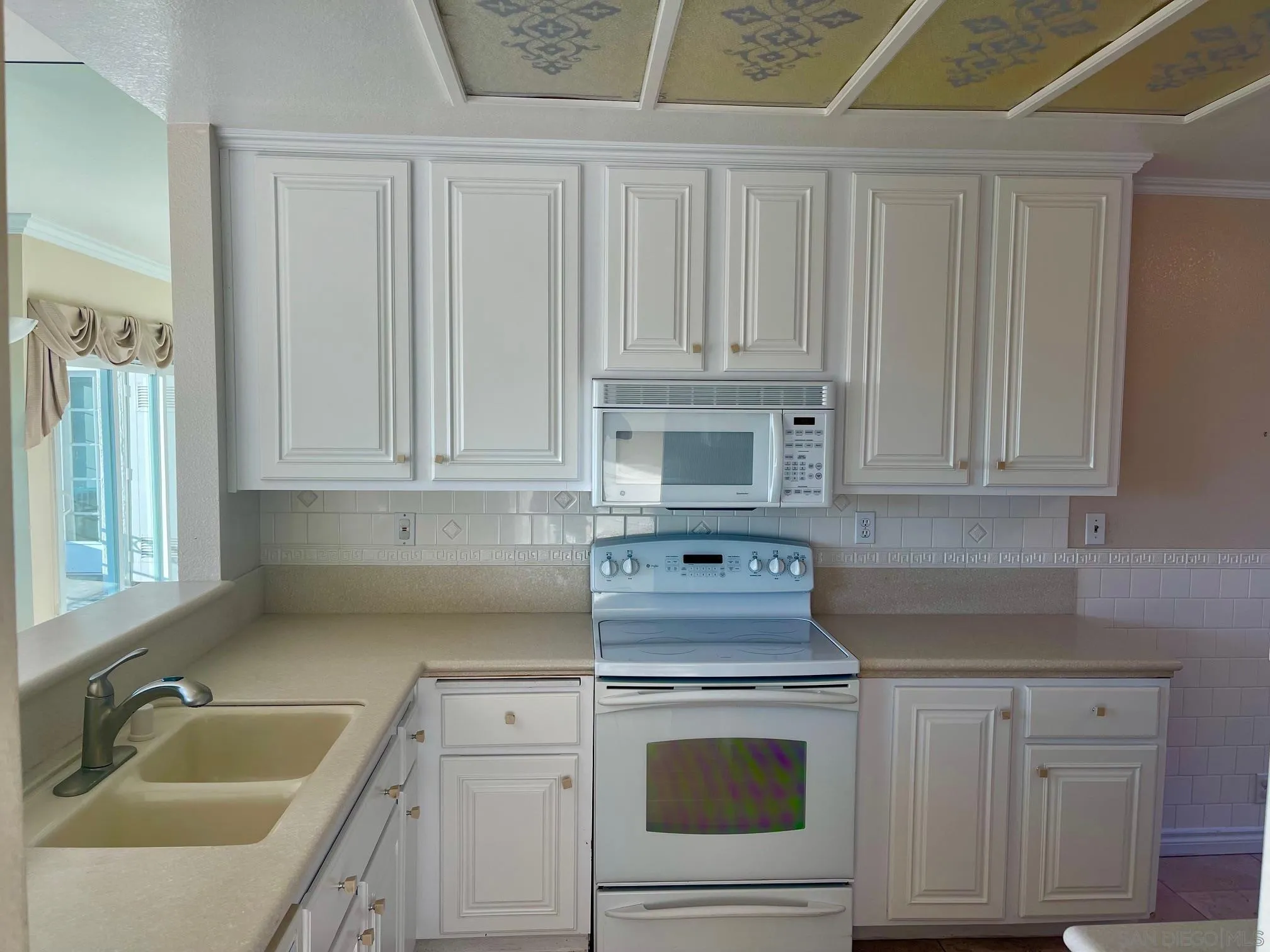Photo #14: 250035568 Listing: Photo #14