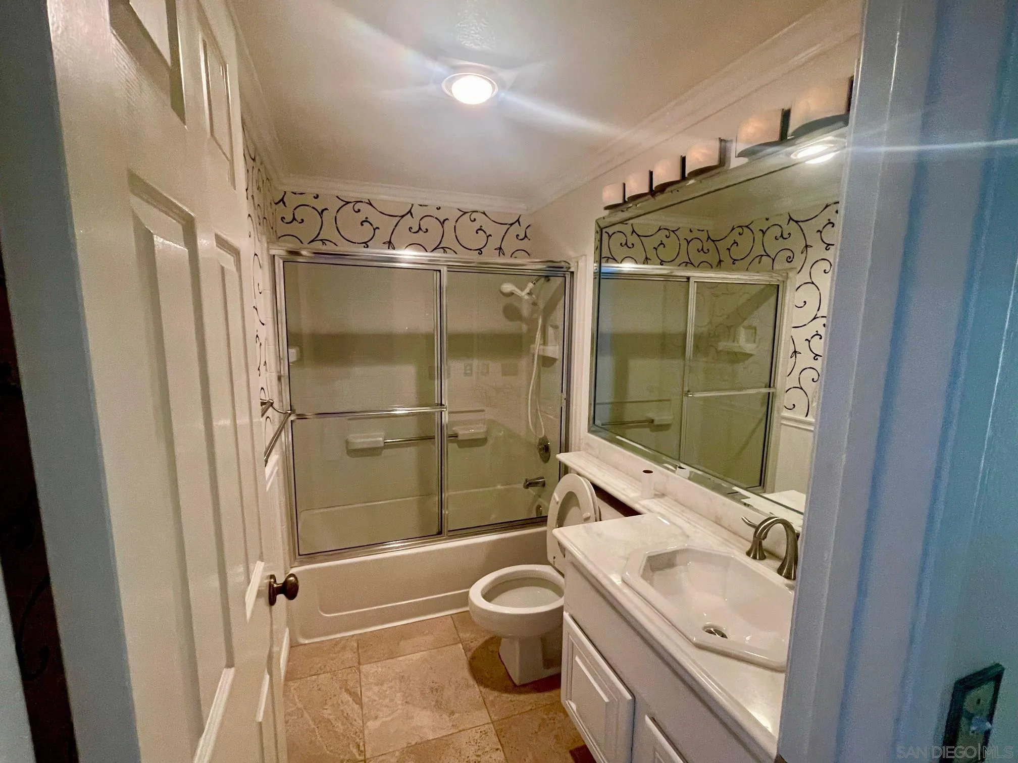 Photo #17: 250035568 Listing: Photo #17
