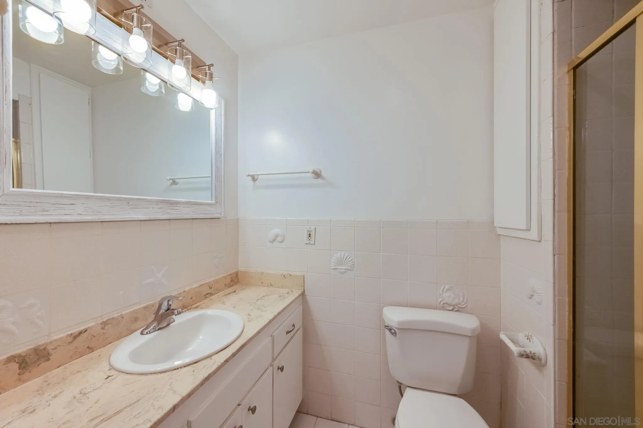 Photo #12: 250035576 Listing: Photo #12