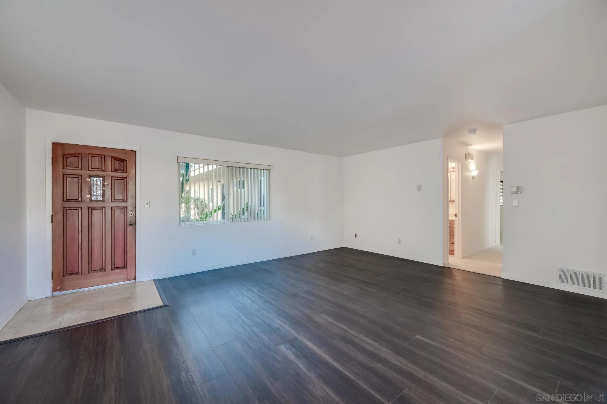 Photo #11: 250035576 Listing: Photo #11