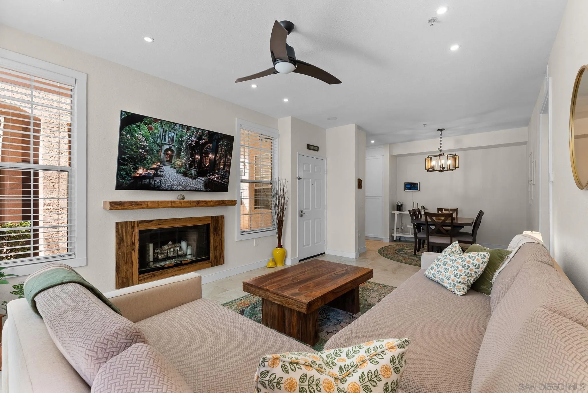 Photo #4: 250035579 Listing 