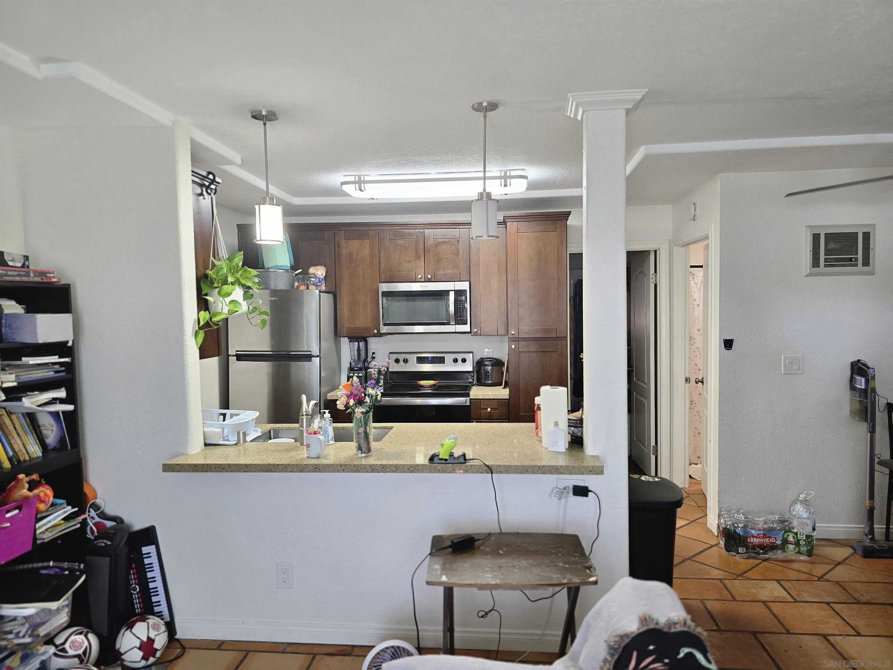 Photo #5: 250035581 Listing 