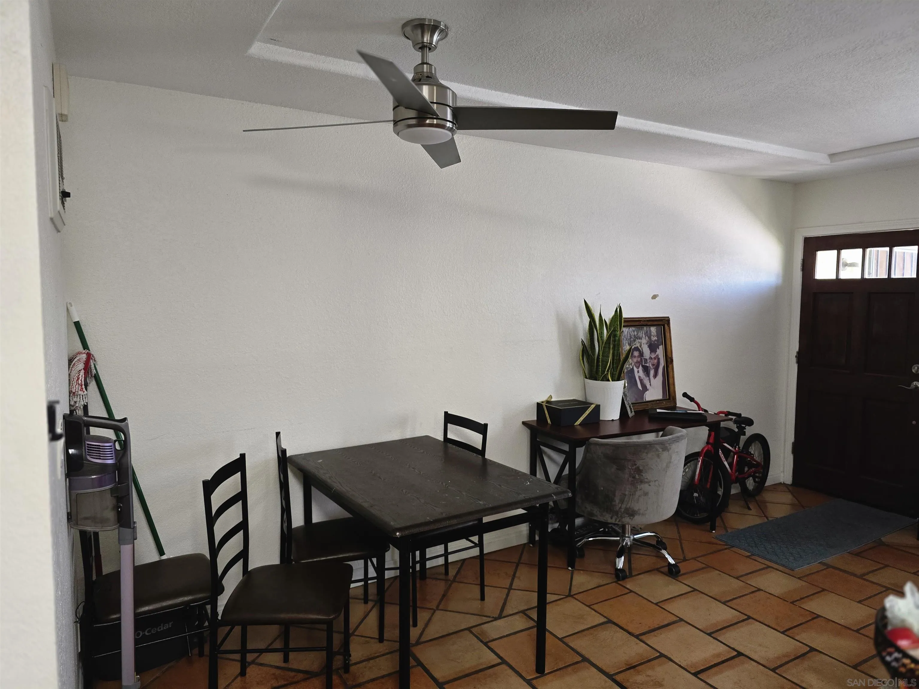Photo #8: 250035581 Listing: Photo #8