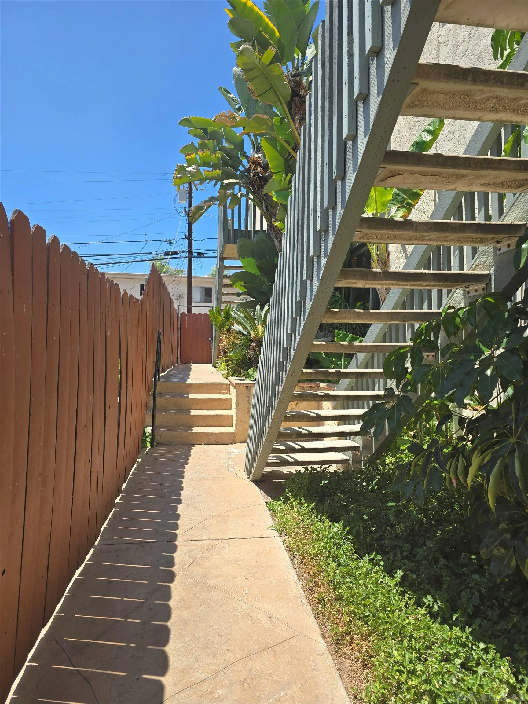 Photo #3: 250035581 Listing 