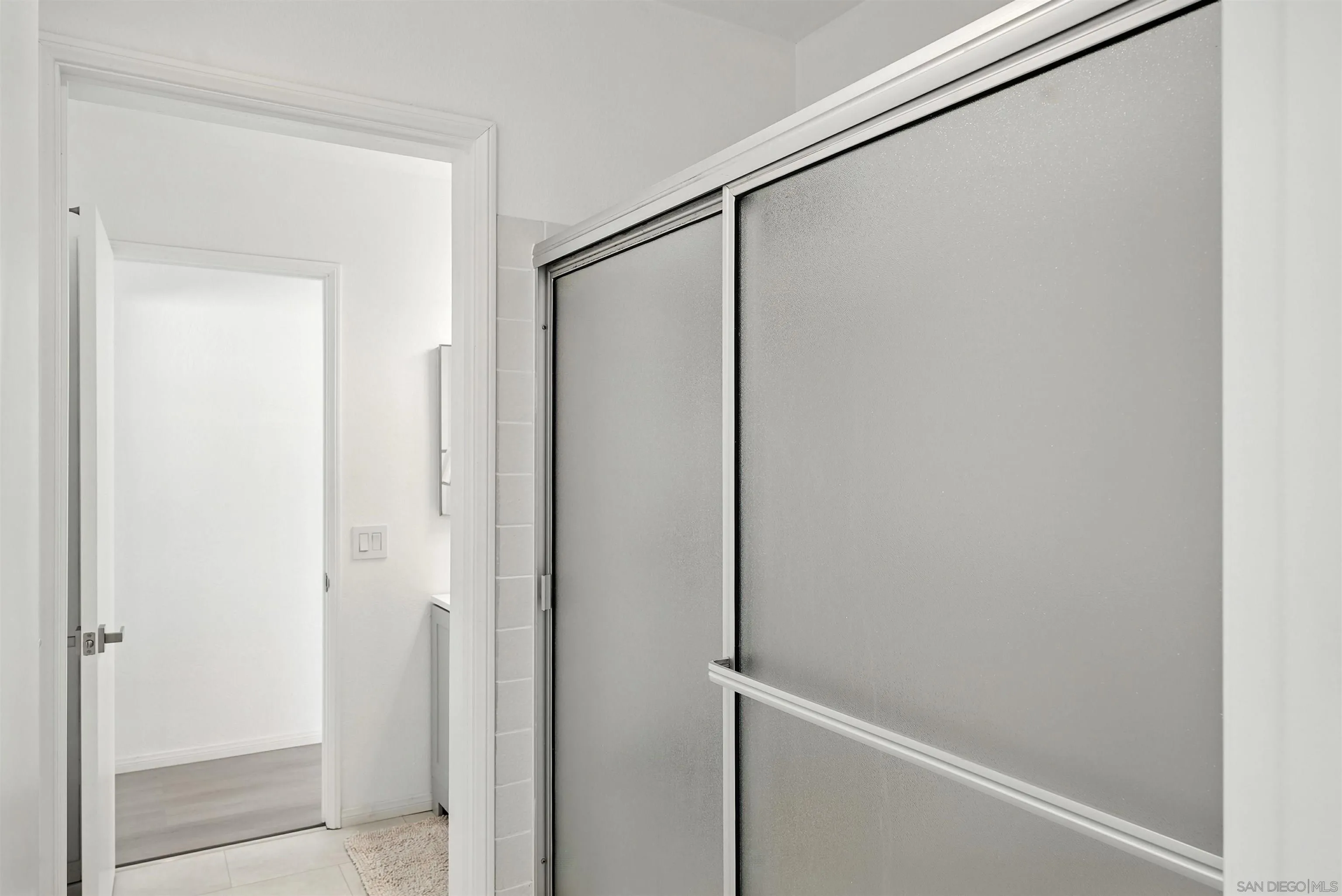 Photo #14: 250035584 Listing: Photo #14