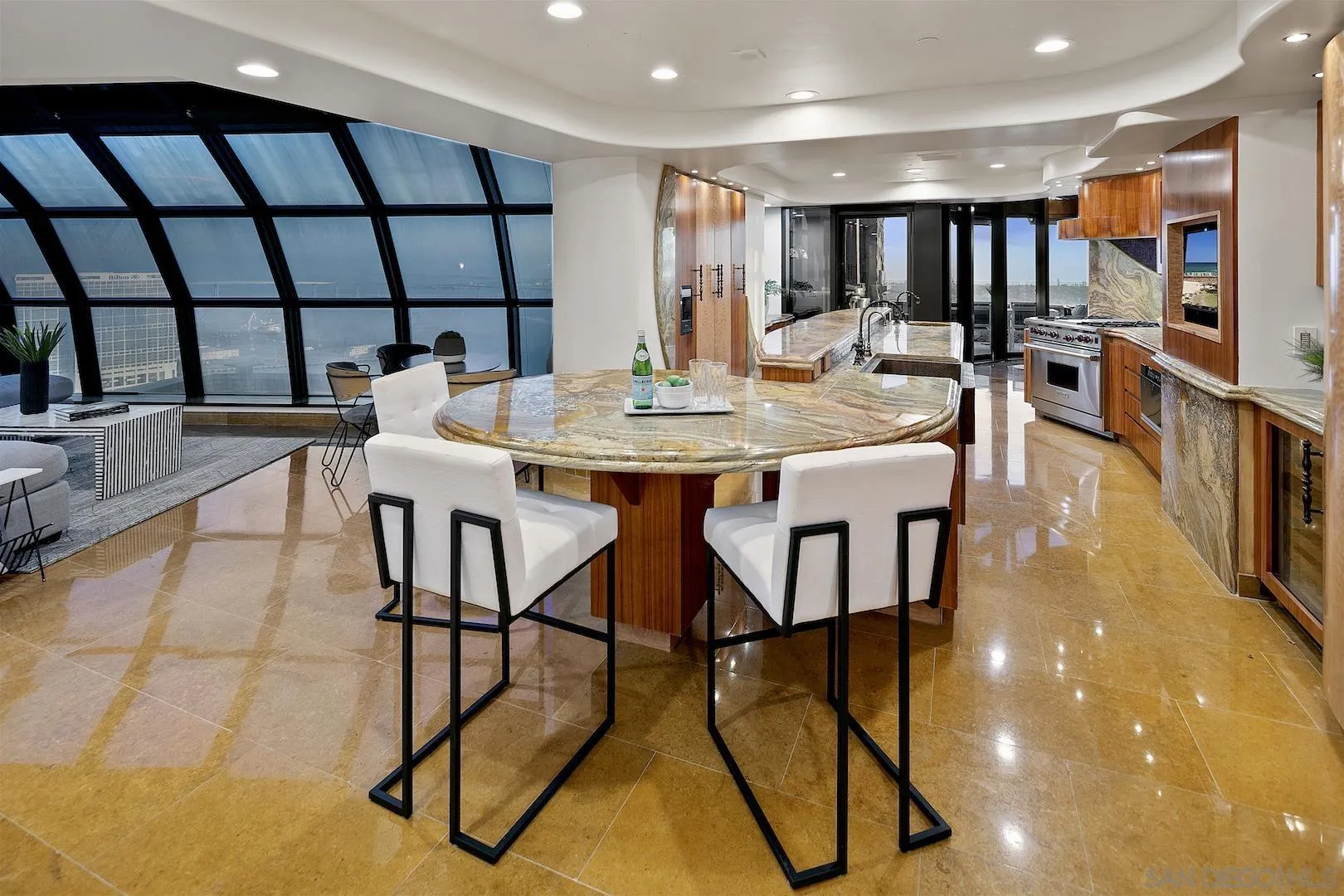 https://cdn.realtyfeed.com/cdn/127/250035587/3189f9a3caa0a635088ab2cd9b5a58d7.webp