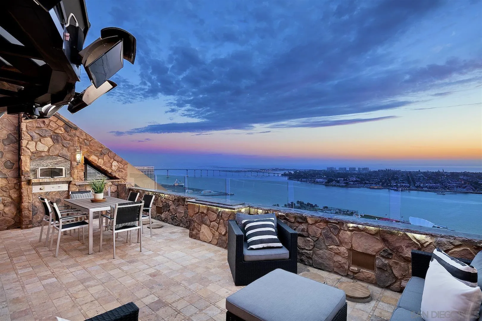 Photo #4: 250035587 Listing 