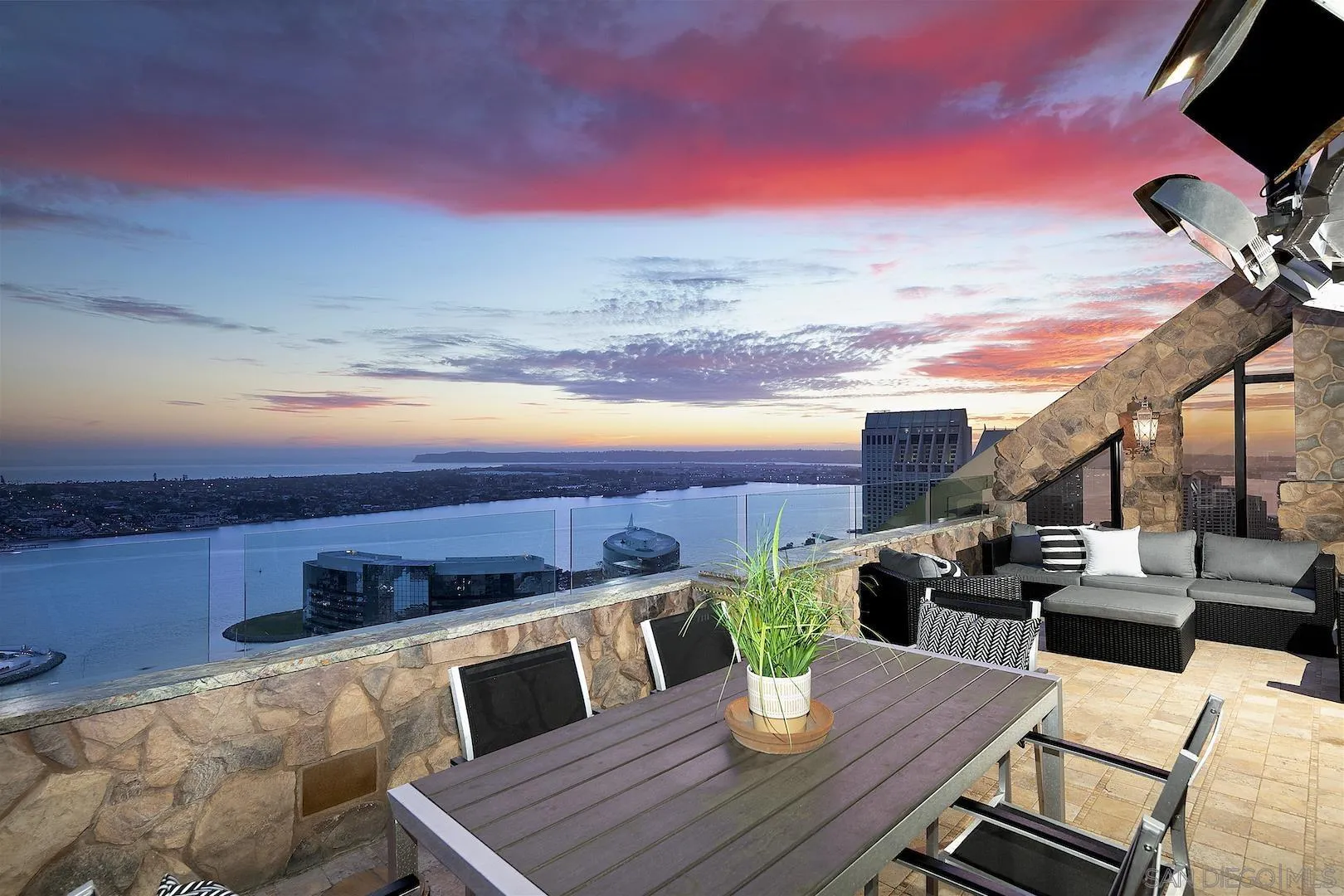 Photo #3: 250035587 Listing 