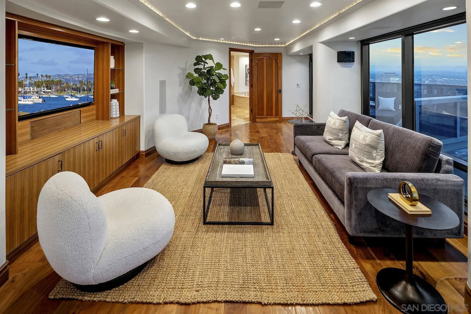 https://cdn.realtyfeed.com/cdn/127/250035587/d08ad4b673278e274b074032e0ef490d.webp