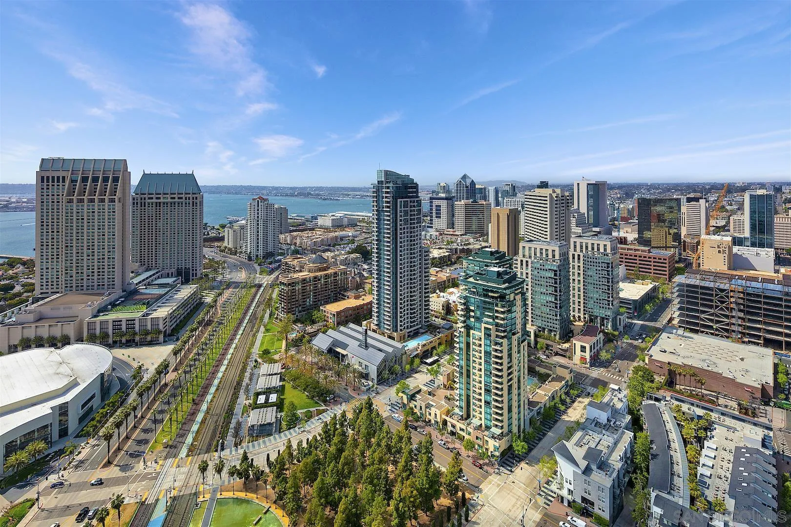 https://cdn.realtyfeed.com/cdn/127/250035587/d57abf504cc8ad205cdb7ebaf82655a4.webp