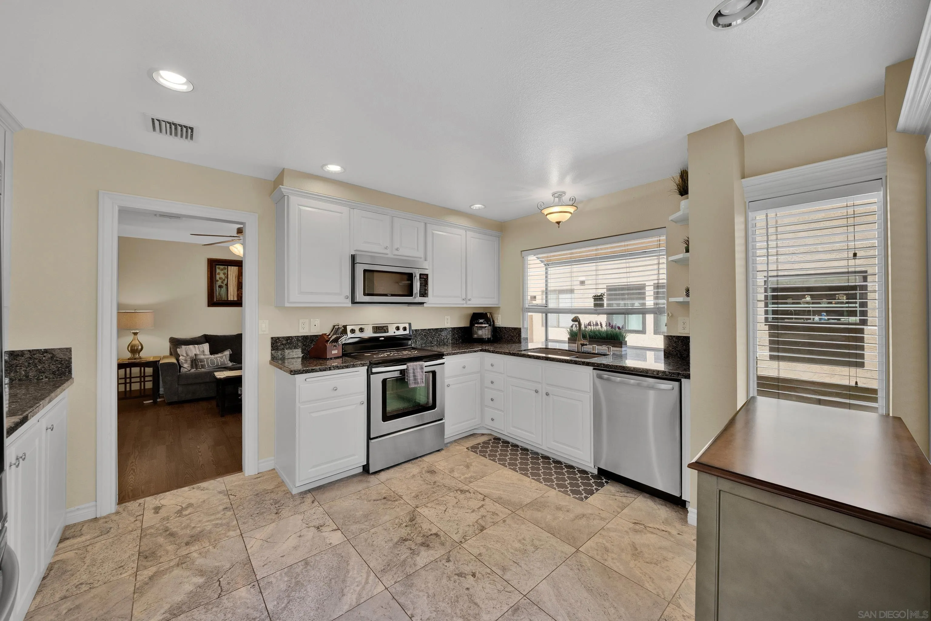 Photo #9: 250035597 Listing: Photo #9