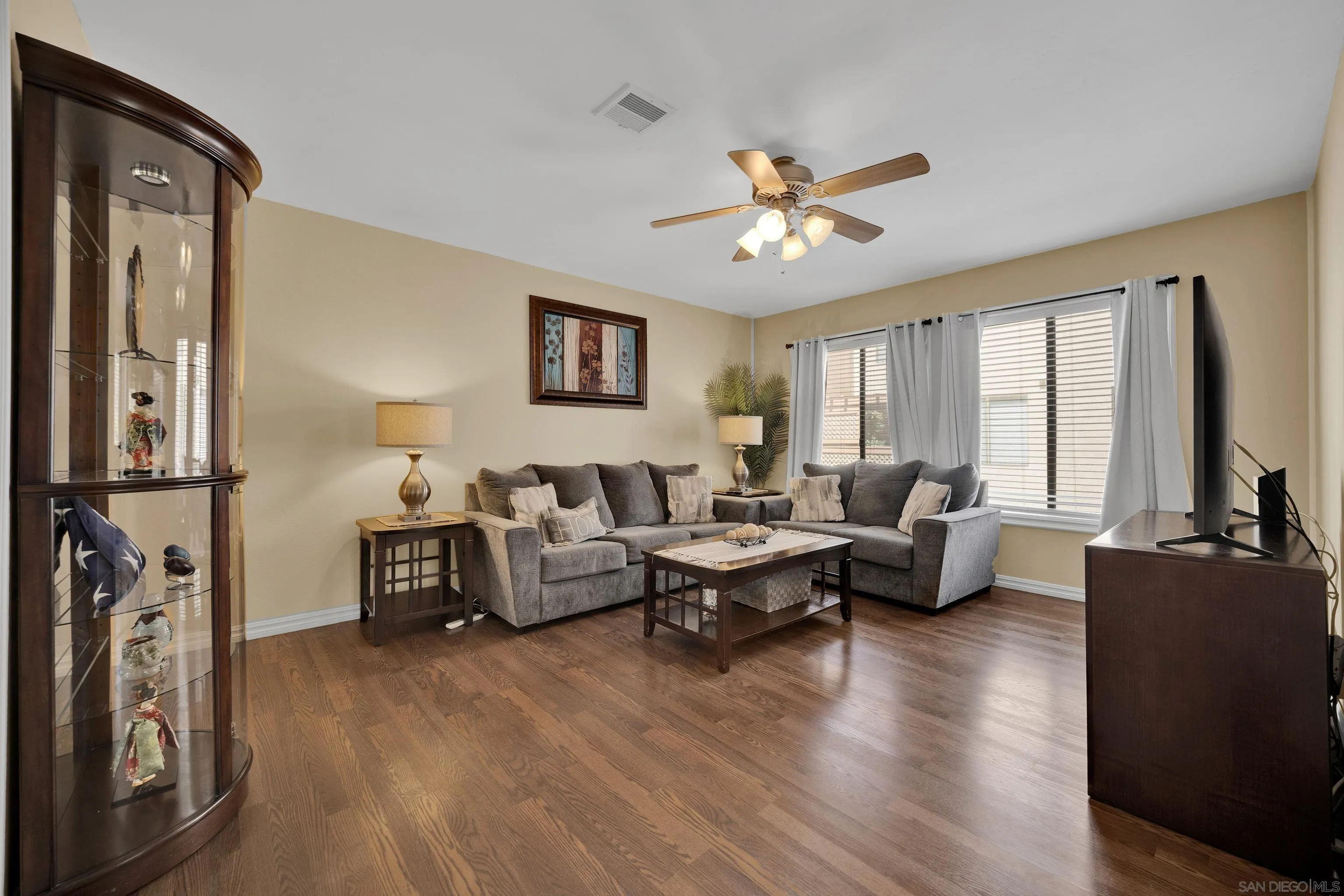 Photo #4: 250035597 Listing 