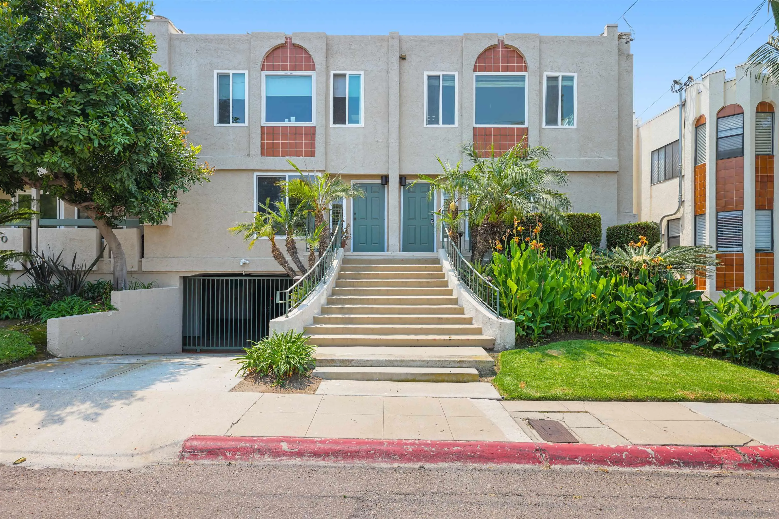 More Details about MLS # 250035600 : 4070 RIVIERA DRIVE UNIT 6