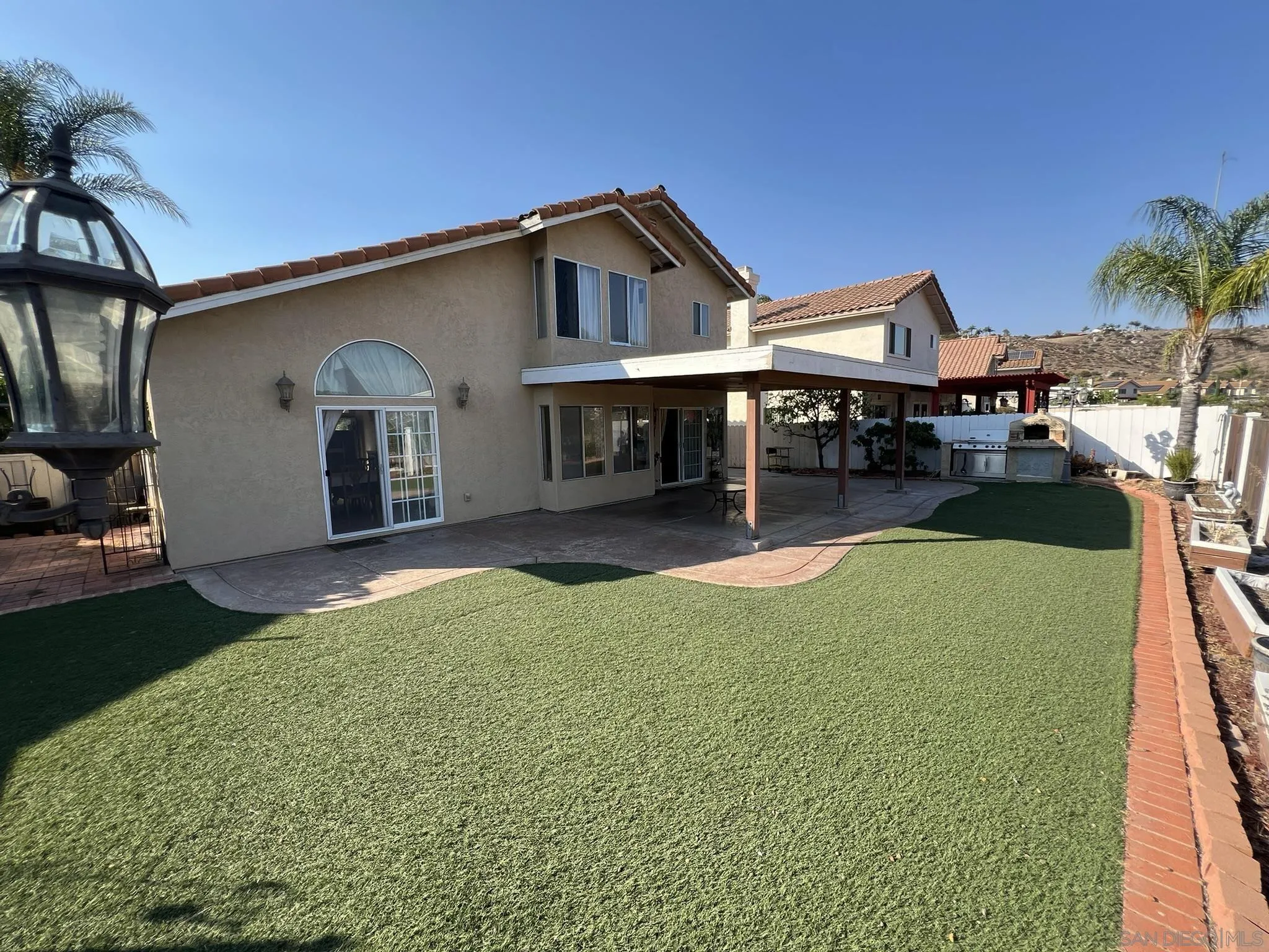 https://cdn.realtyfeed.com/cdn/127/250035601/b448596e6b5a6e56af0660550c9a08be.webp