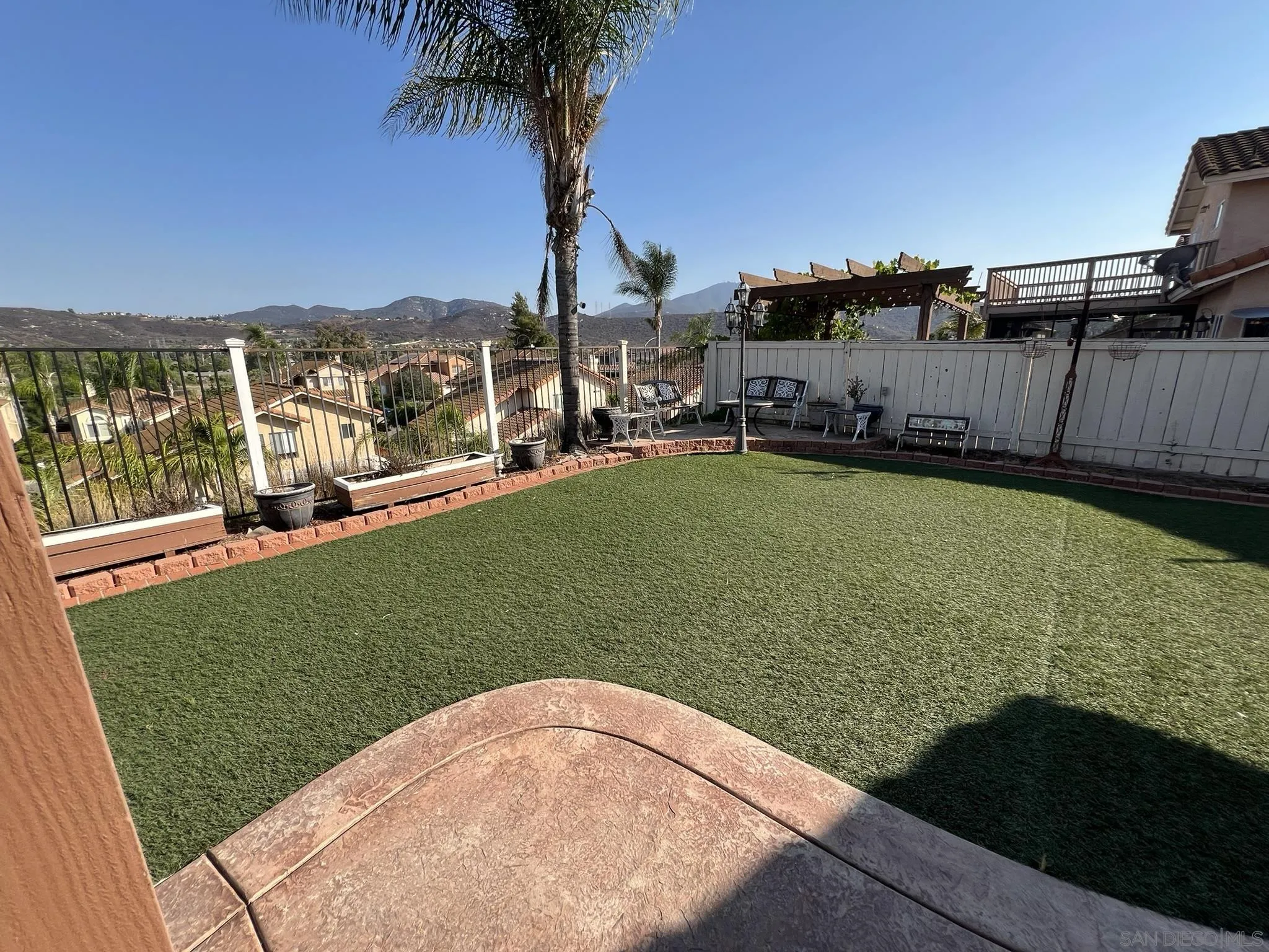 https://cdn.realtyfeed.com/cdn/127/250035601/d628259685630c87843489f6059d061c.webp