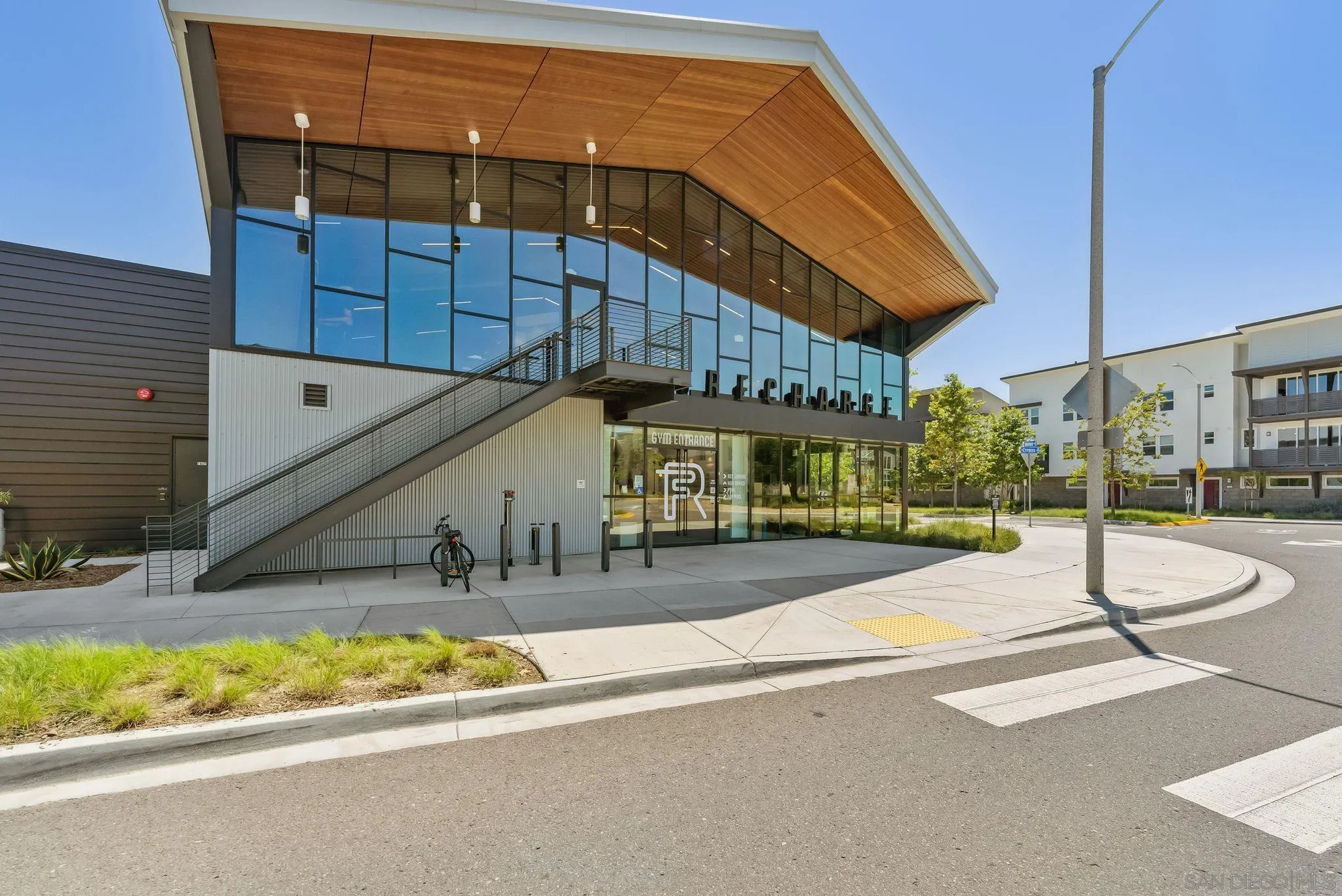 https://cdn.realtyfeed.com/cdn/127/250035606/b7814c288f3c7a76f4c3bdaf20466273.webp