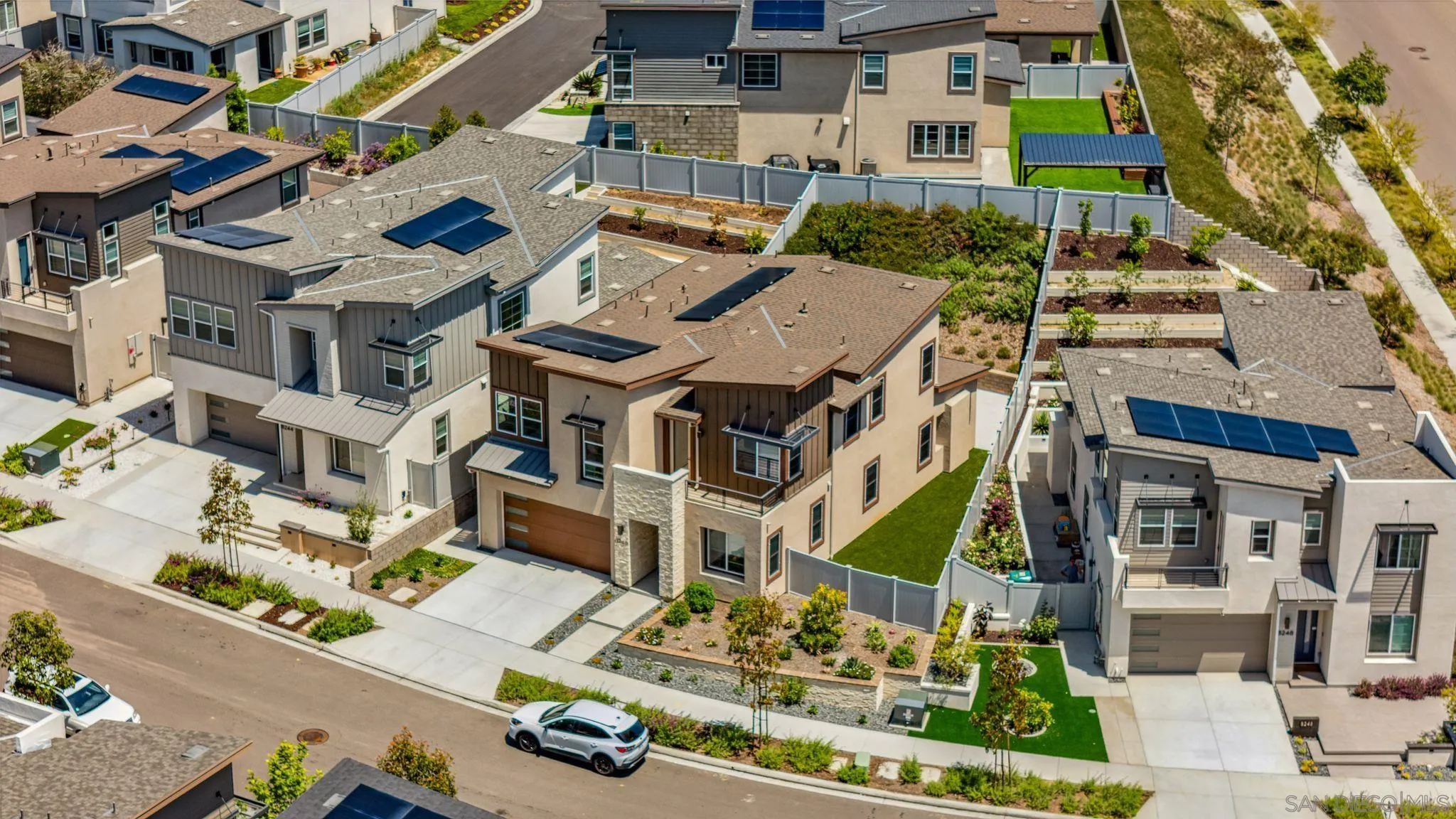 https://cdn.realtyfeed.com/cdn/127/250035606/e5c70ca38edfa233409690c14c14656c.webp