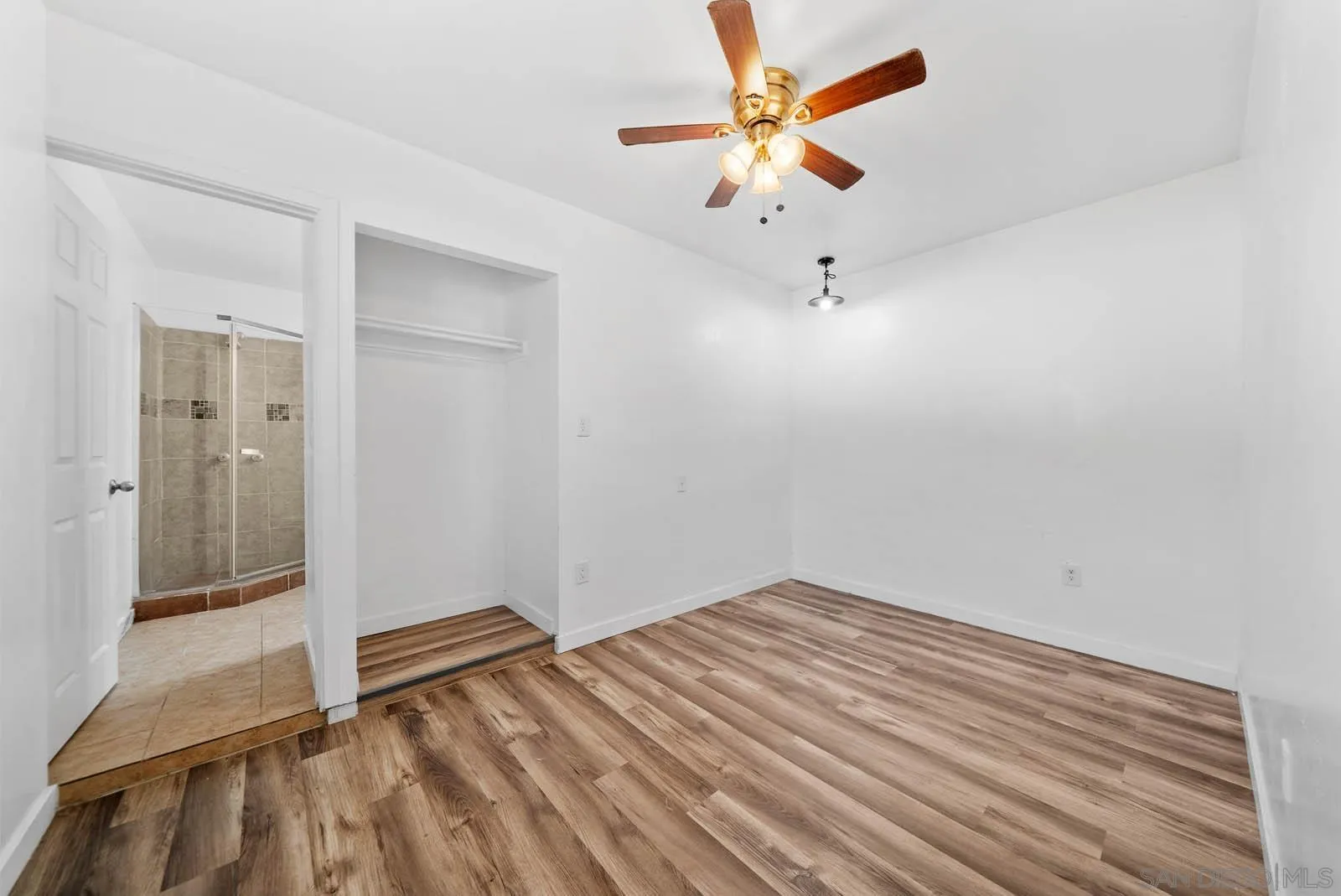 https://cdn.realtyfeed.com/cdn/127/250035612/2ab283f50c763c1fade6fb2ac2c03f20.webp