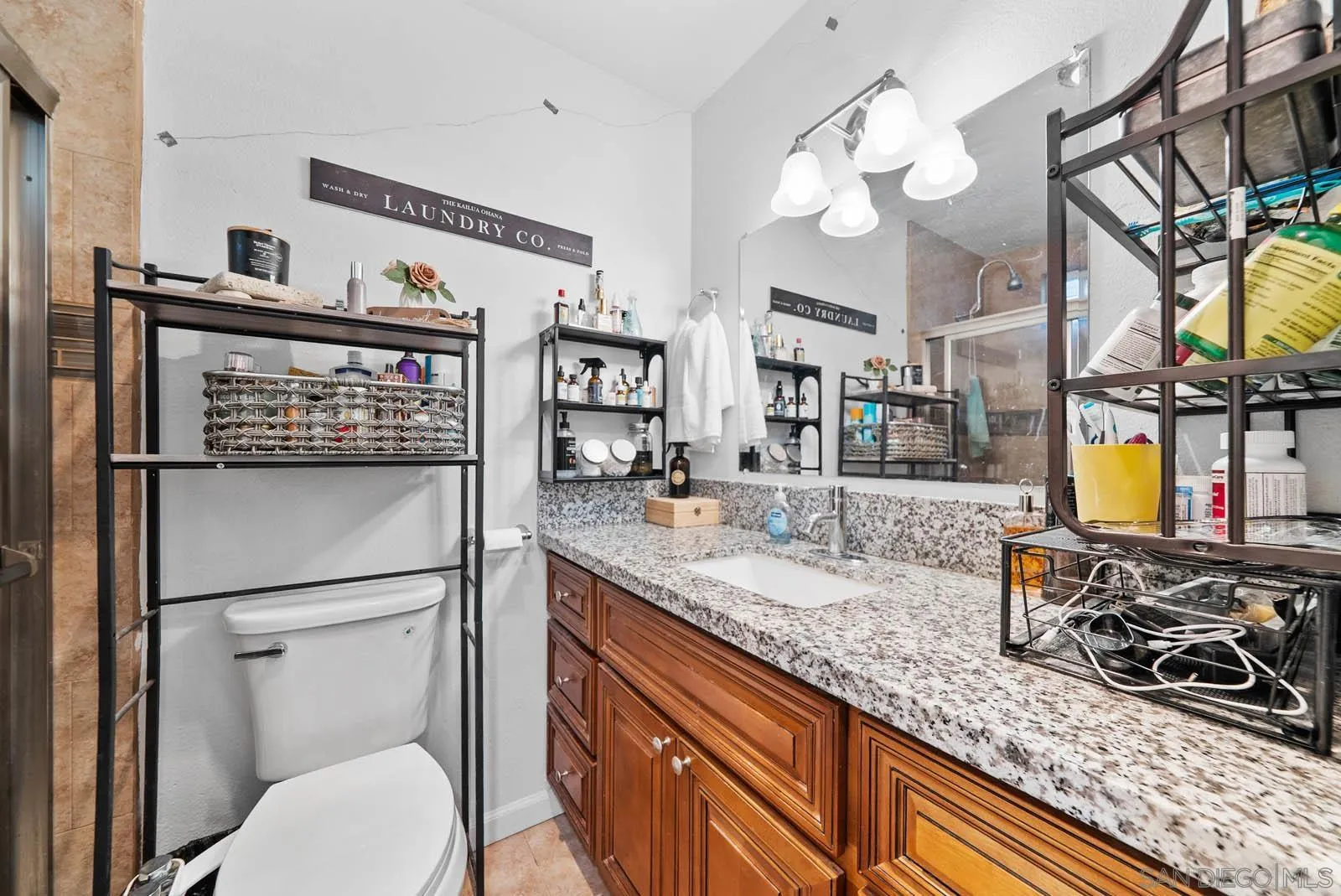 https://cdn.realtyfeed.com/cdn/127/250035612/8b56f317a9f90ad22fb9560ec3955f7a.webp