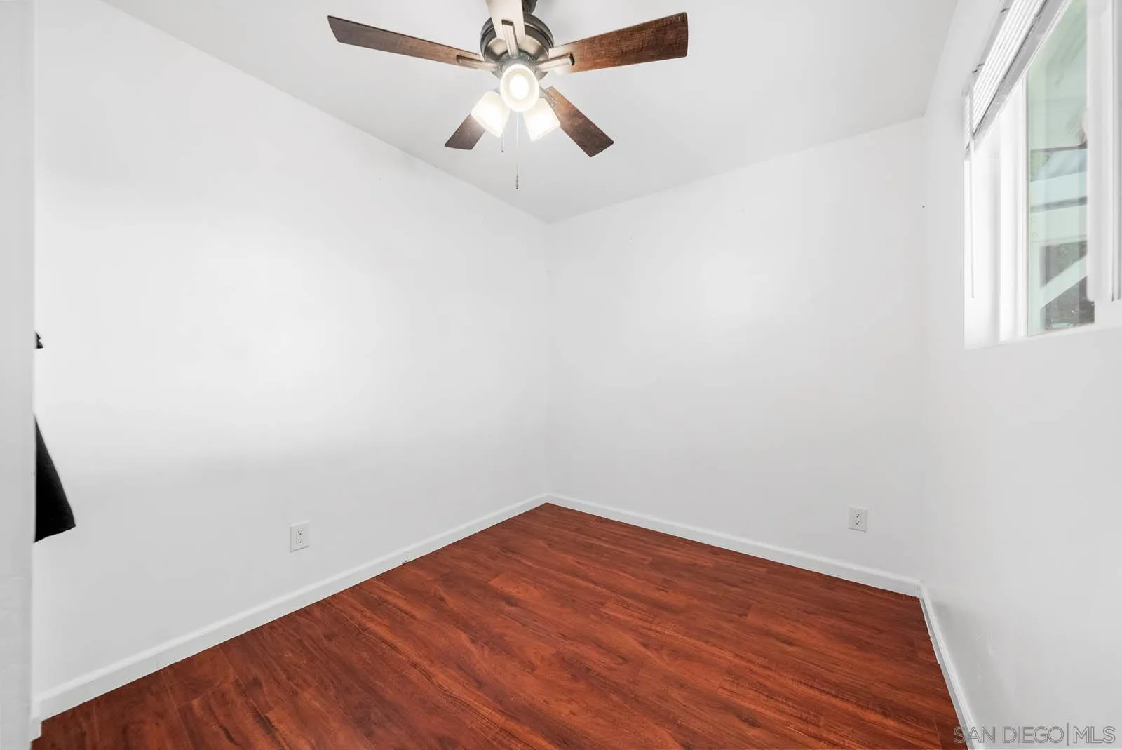 https://cdn.realtyfeed.com/cdn/127/250035612/ac688005f6676e82cd70155ef0a9b9ad.webp