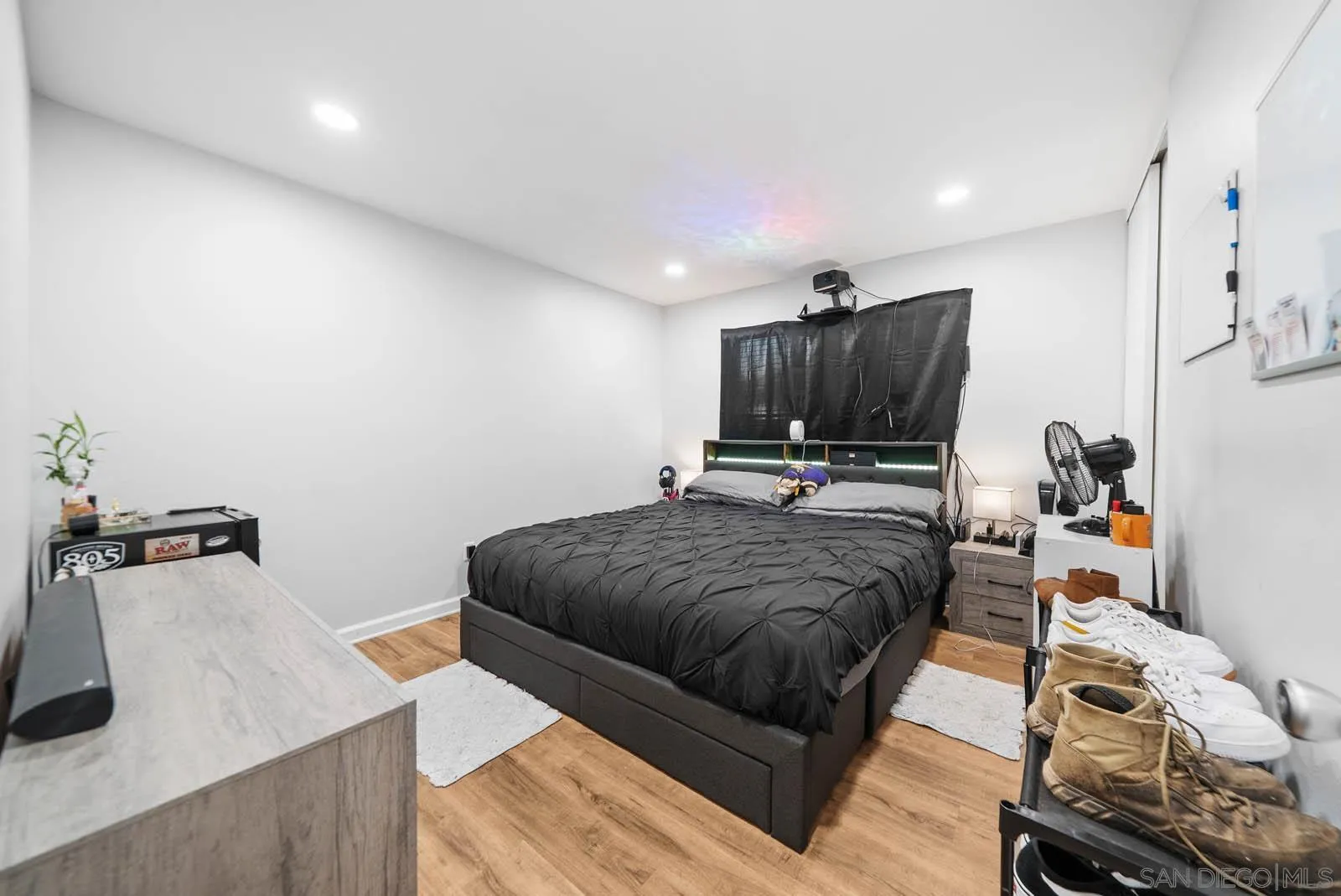 https://cdn.realtyfeed.com/cdn/127/250035612/b41d4cad4cd95682b25db359233a55da.webp