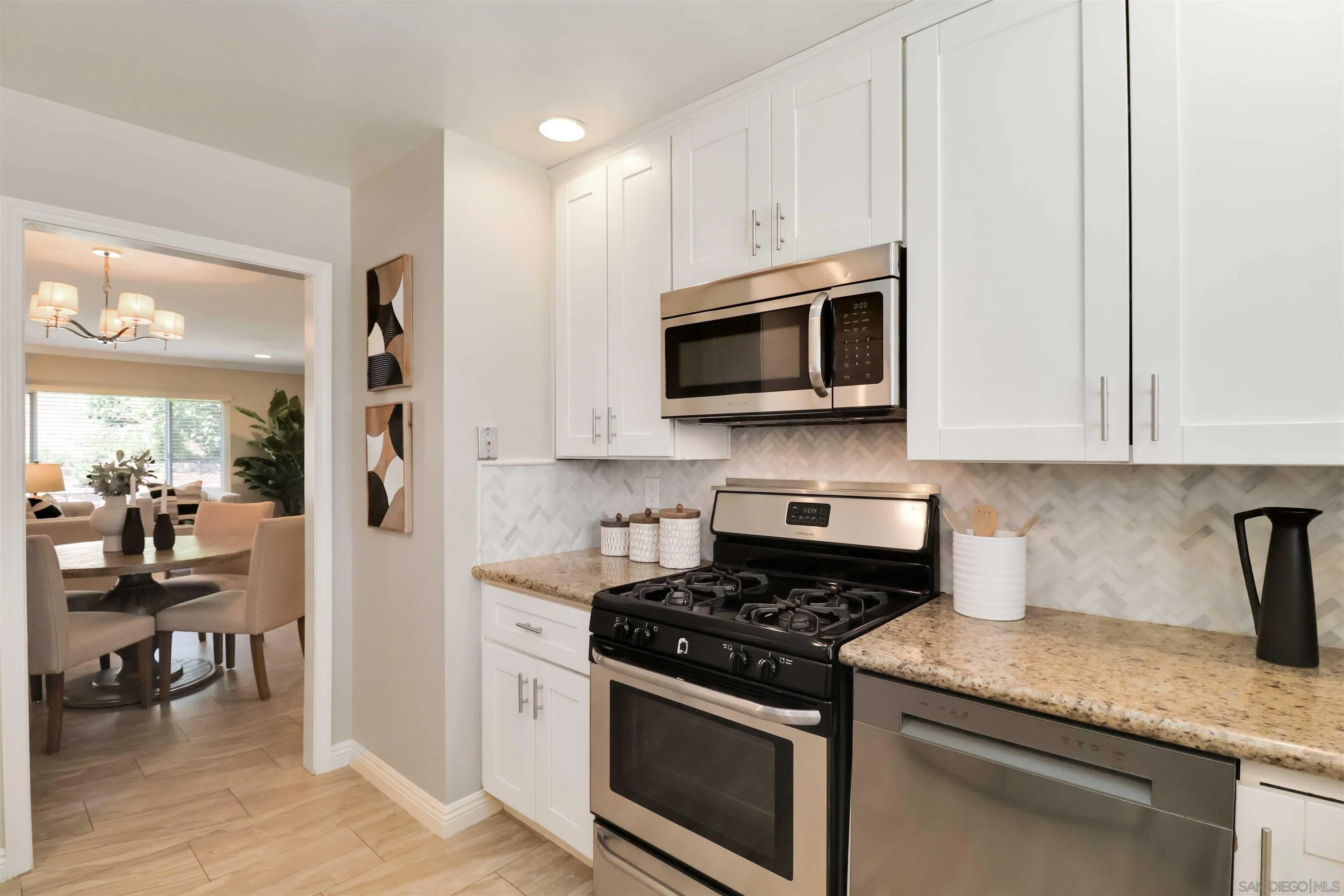 https://cdn.realtyfeed.com/cdn/127/250035616/787096a8c25a822ceb8bea52cf455fe8.webp