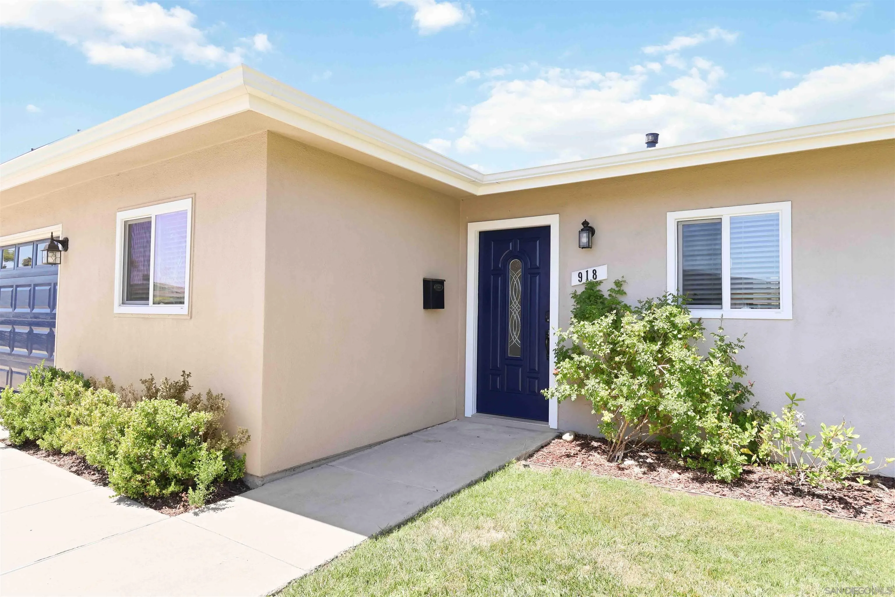 https://cdn.realtyfeed.com/cdn/127/250035616/79f7b8a455b6a222063a17d9a9f7bde0.webp