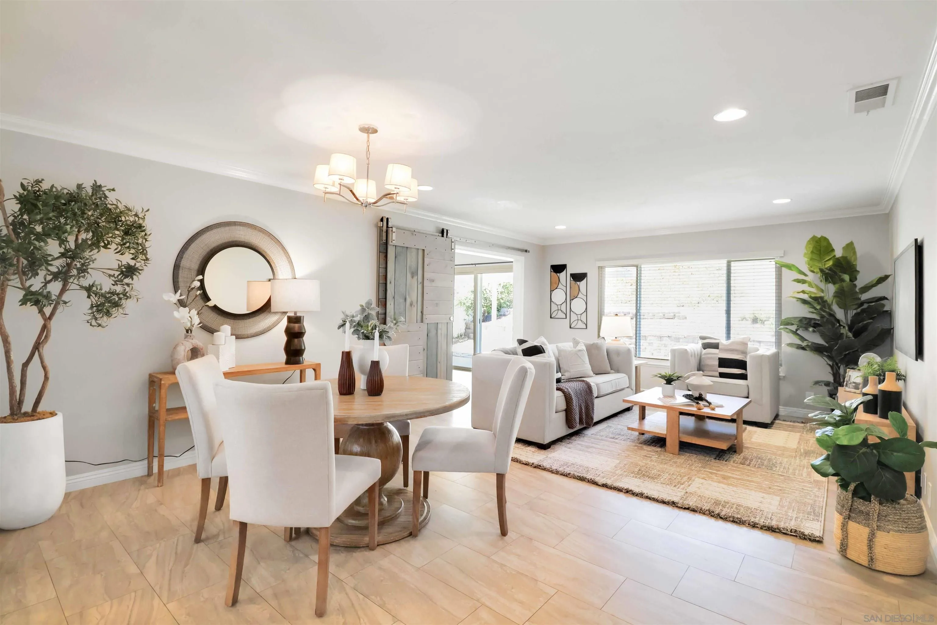 https://cdn.realtyfeed.com/cdn/127/250035616/90d2d70ece3114deea22356481861d6f.webp