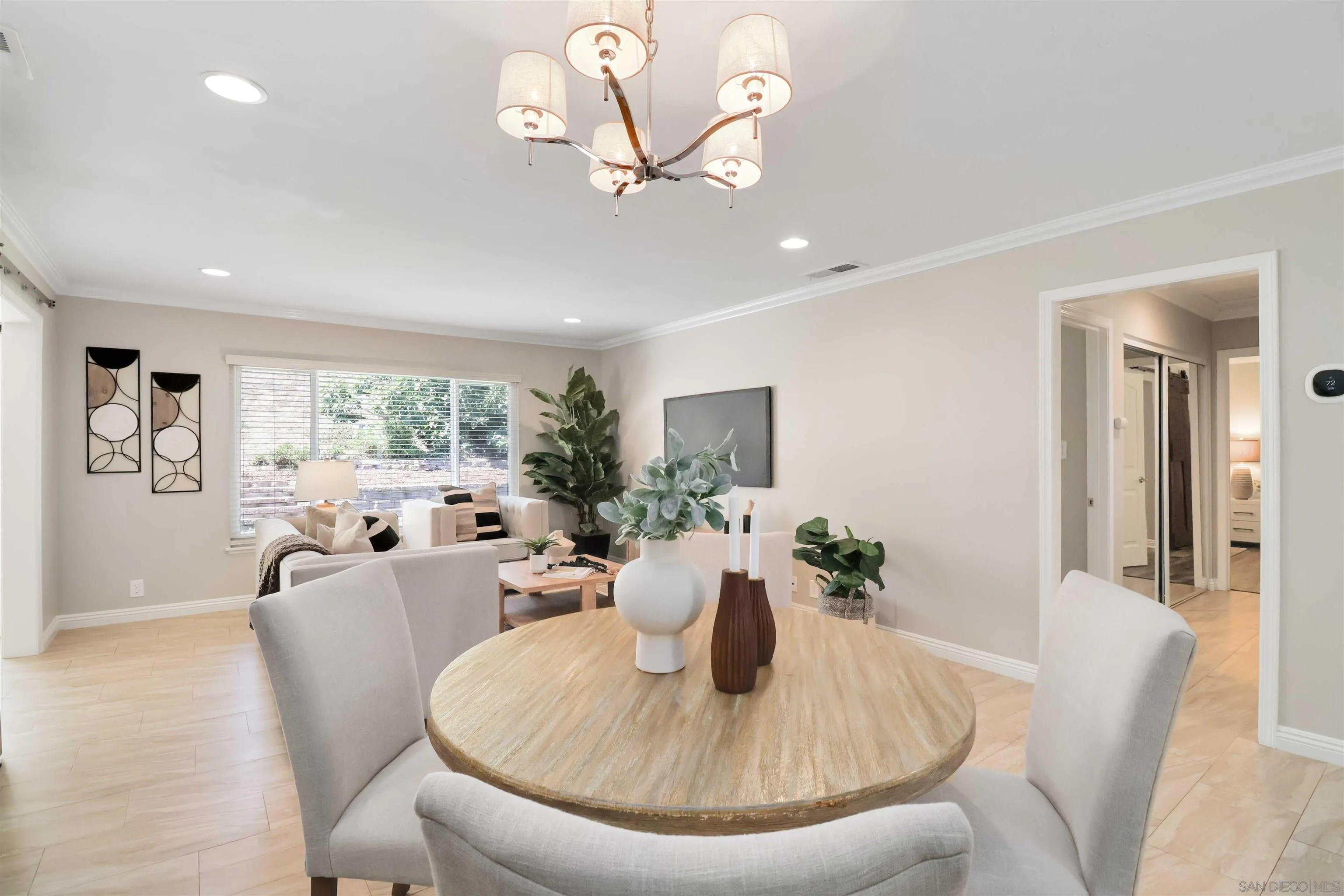 https://cdn.realtyfeed.com/cdn/127/250035616/b9bd2b164d5b84d37f8f16db6dc269ca.webp