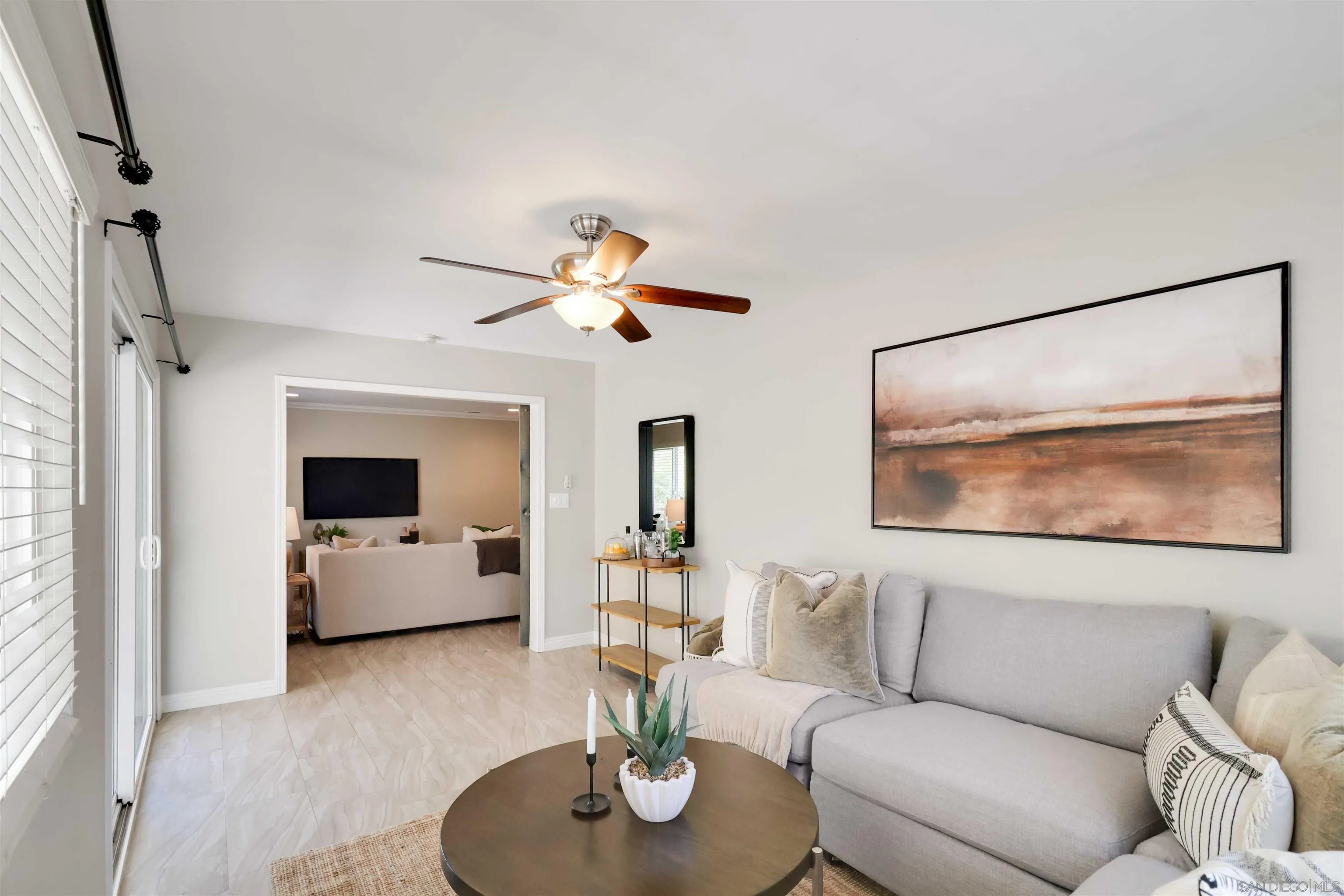 https://cdn.realtyfeed.com/cdn/127/250035616/ccc1d733af25ff0854bafc8568fde0e0.webp