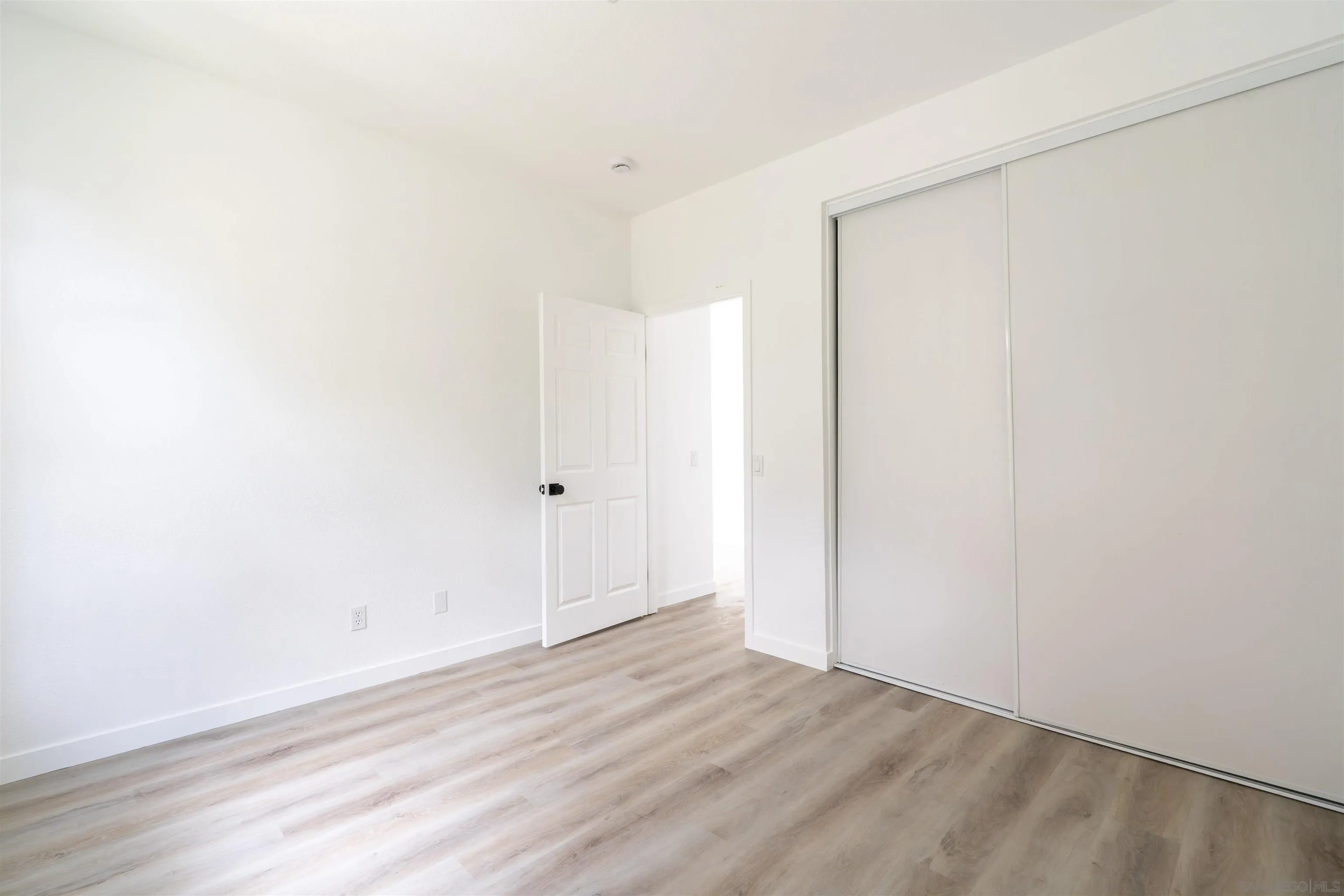 Photo #24: 250035624 Listing: Photo #24