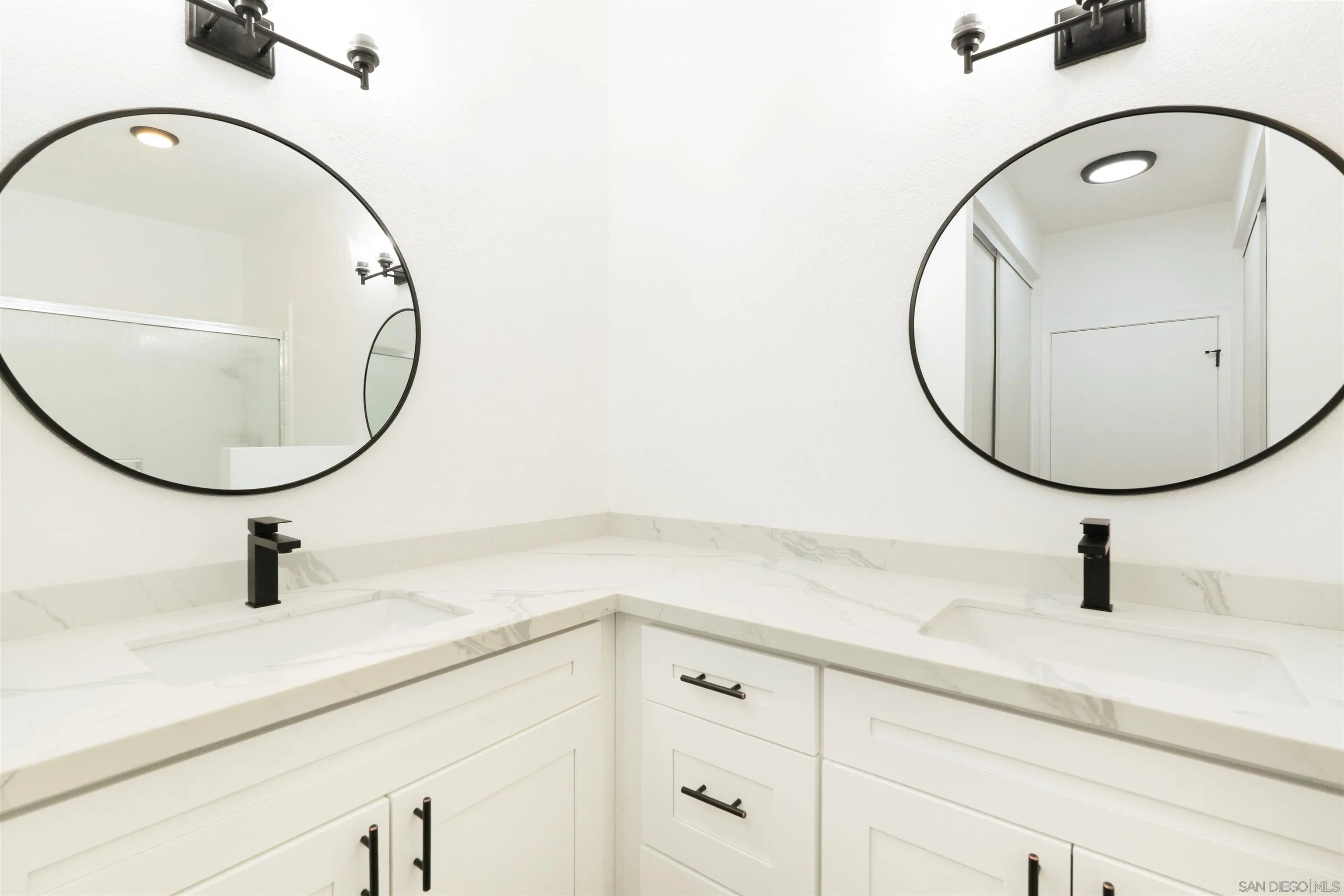 Photo #20: 250035624 Listing: Photo #20