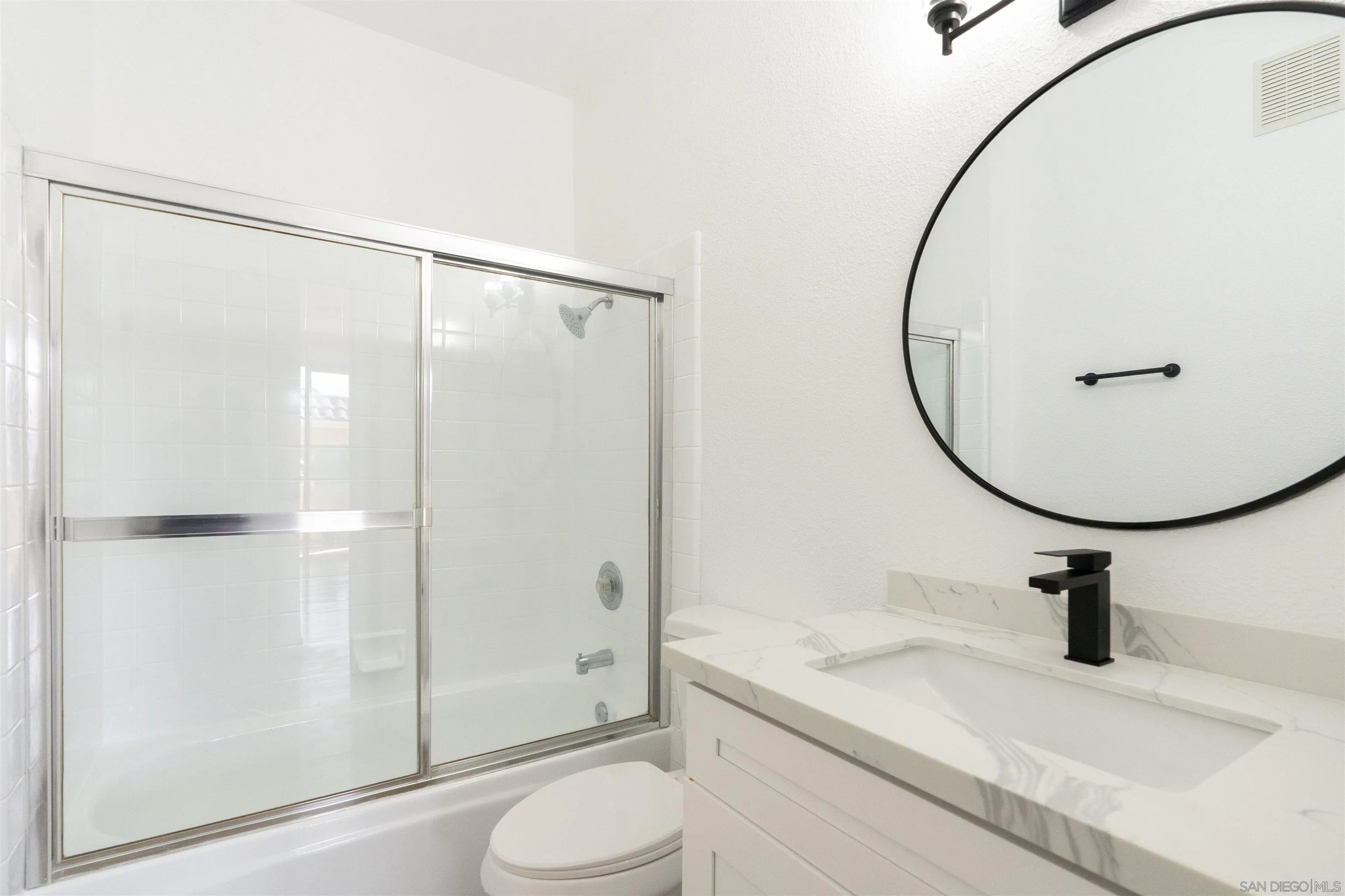 Photo #25: 250035624 Listing: Photo #25