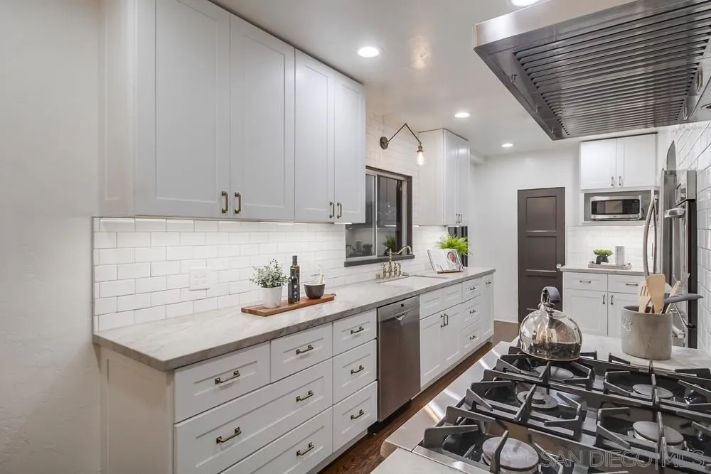 https://cdn.realtyfeed.com/cdn/127/250035625/01f3f4401f7a3368edae6a2ab42622a8.webp