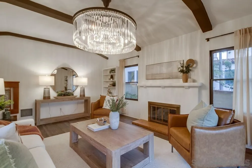 https://cdn.realtyfeed.com/cdn/127/250035625/20fe8ca5e0762fbd629aa48b91a54b5d.webp