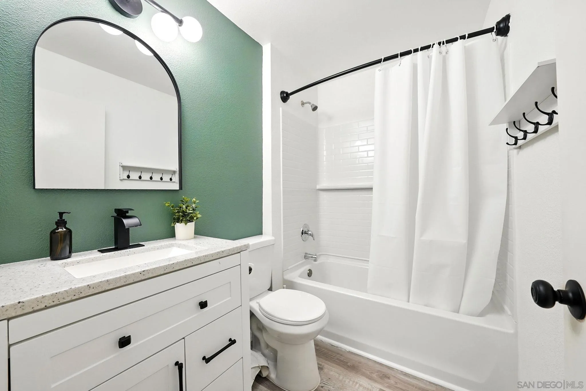 Photo #20: 250035627 Listing: Photo #20