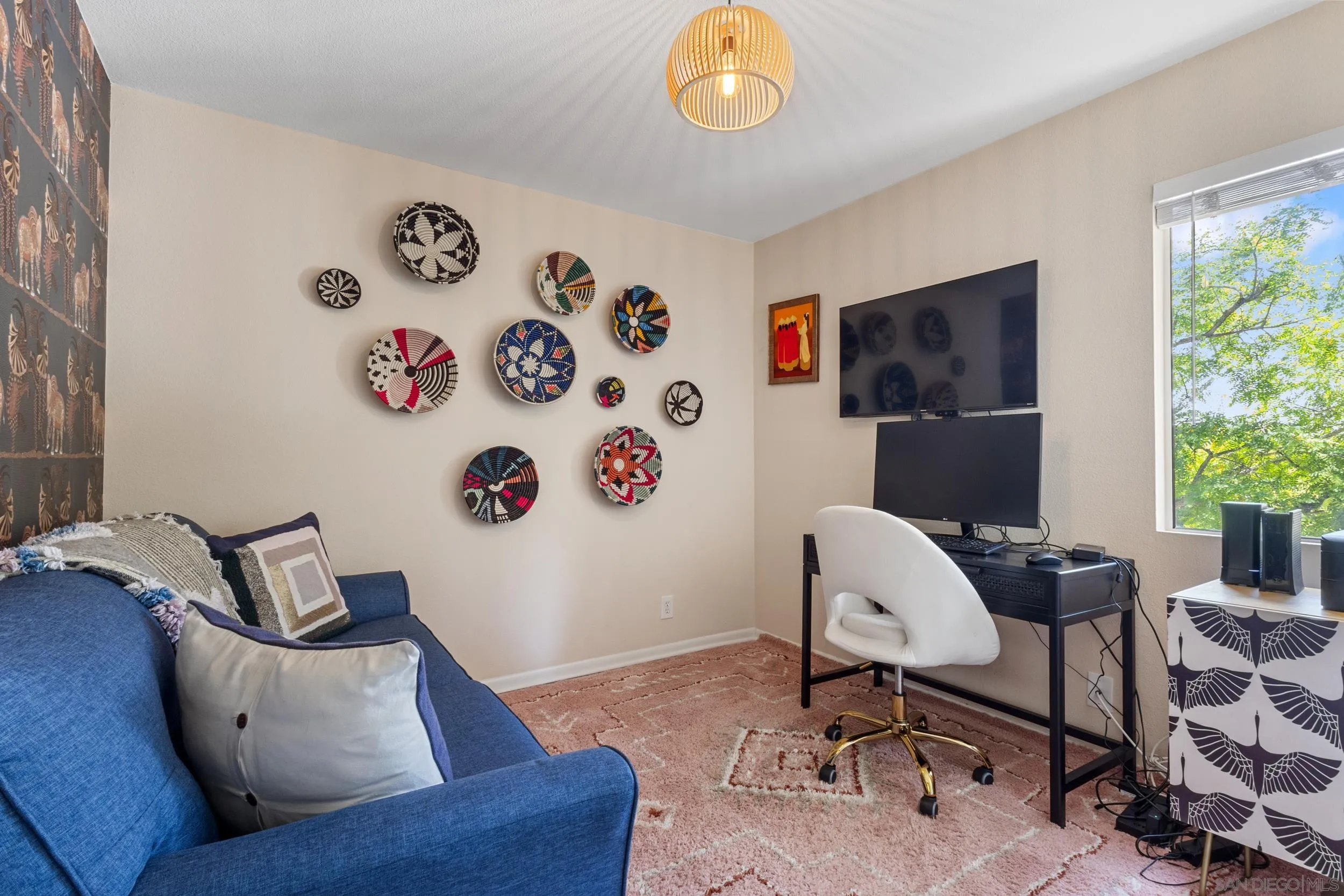 https://cdn.realtyfeed.com/cdn/127/250035628/7cb6e8509ccd9a612e469e78998773c5.webp