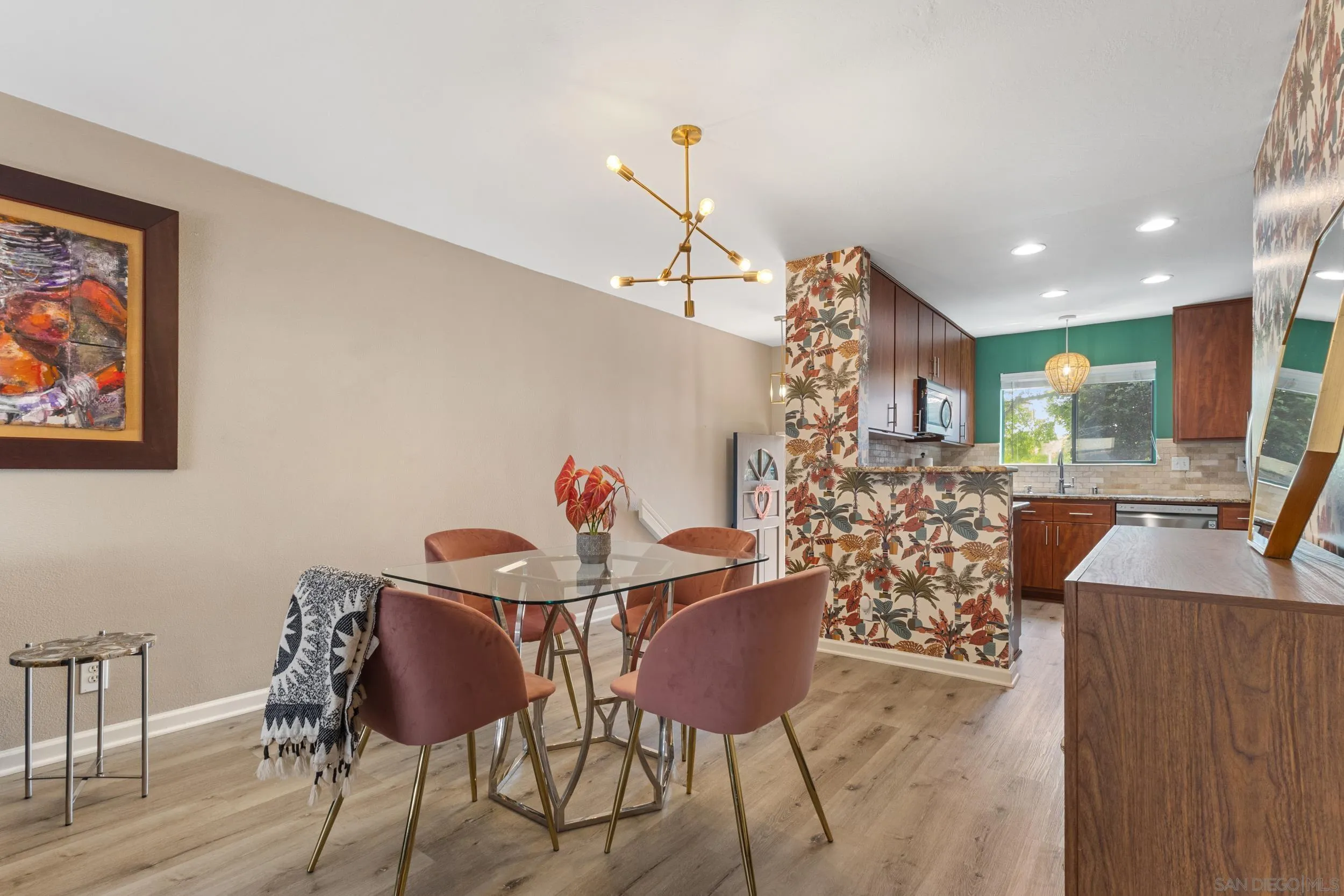 https://cdn.realtyfeed.com/cdn/127/250035628/8fbe969193f6d0878434b34a0fab7d9e.webp